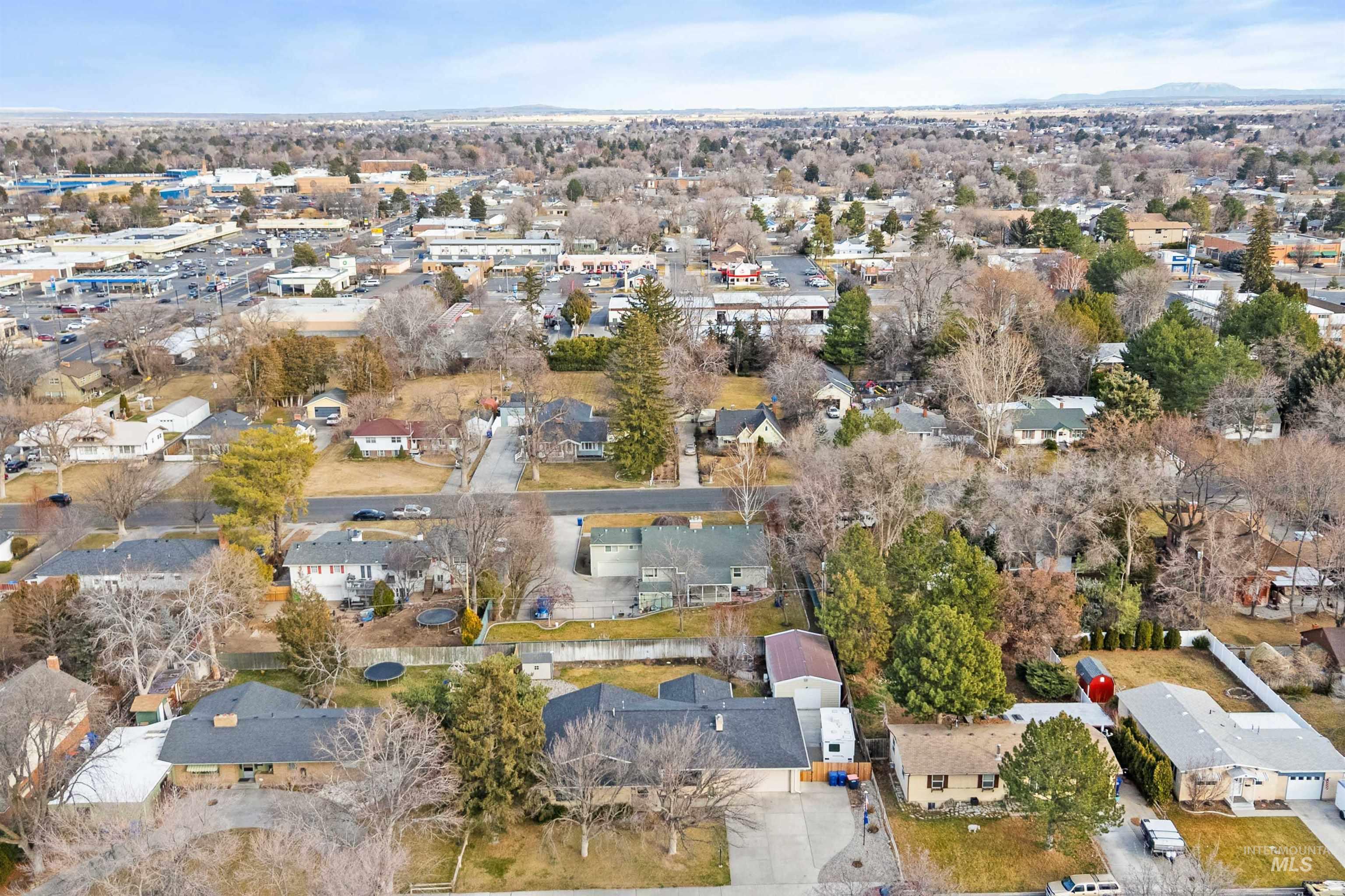 430 Pierce St., Twin Falls, Idaho 83301, 3 Bedrooms, 2.5 Bathrooms, Residential For Sale, Price $470,000,MLS 98974092