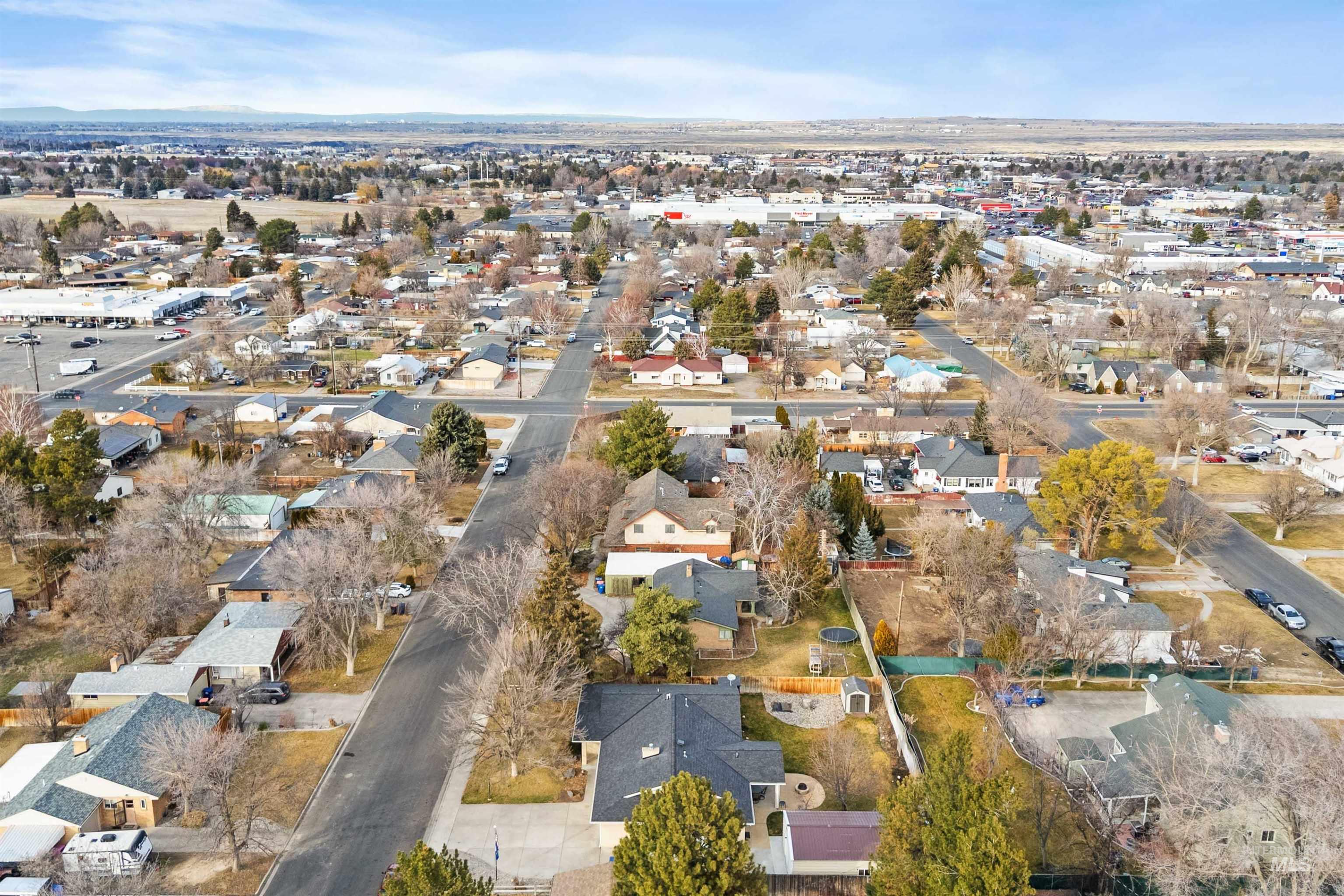 430 Pierce St., Twin Falls, Idaho 83301, 3 Bedrooms, 2.5 Bathrooms, Residential For Sale, Price $470,000,MLS 98974092