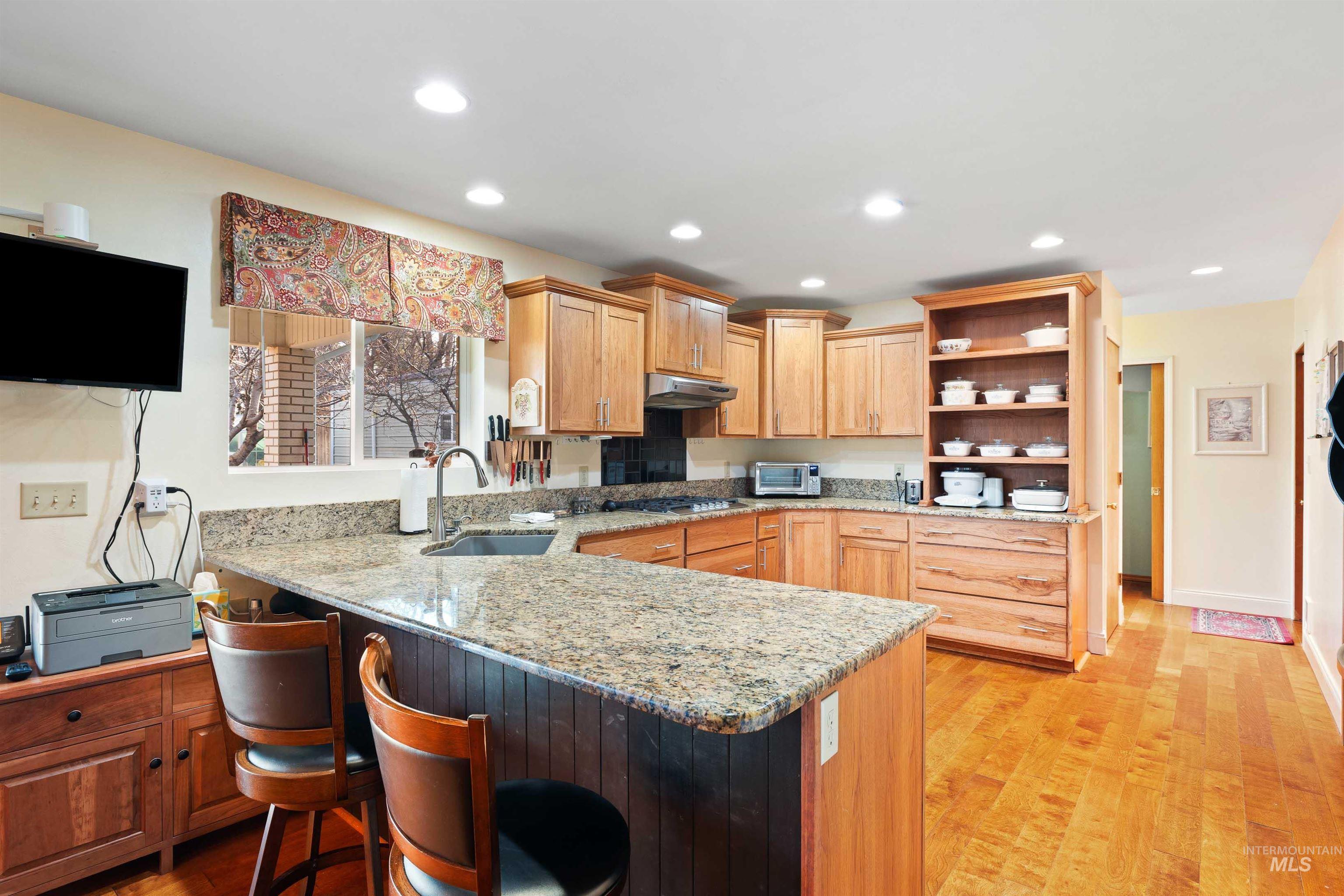 430 Pierce St., Twin Falls, Idaho 83301, 3 Bedrooms, 2.5 Bathrooms, Residential For Sale, Price $470,000,MLS 98974092