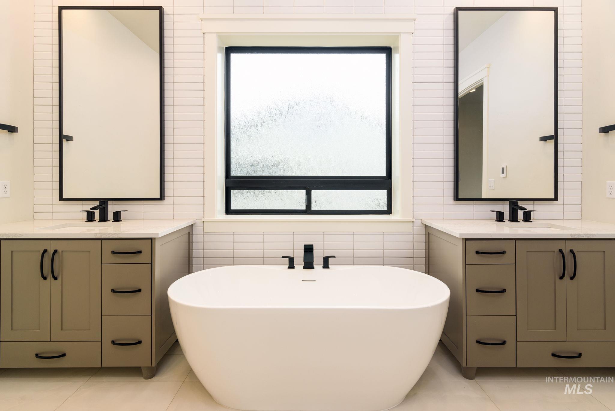 6828 S Krakauer Place, Meridian, Idaho 83642, 4 Bedrooms, 3.5 Bathrooms, Residential For Sale, Price $1,199,777,MLS 98974095