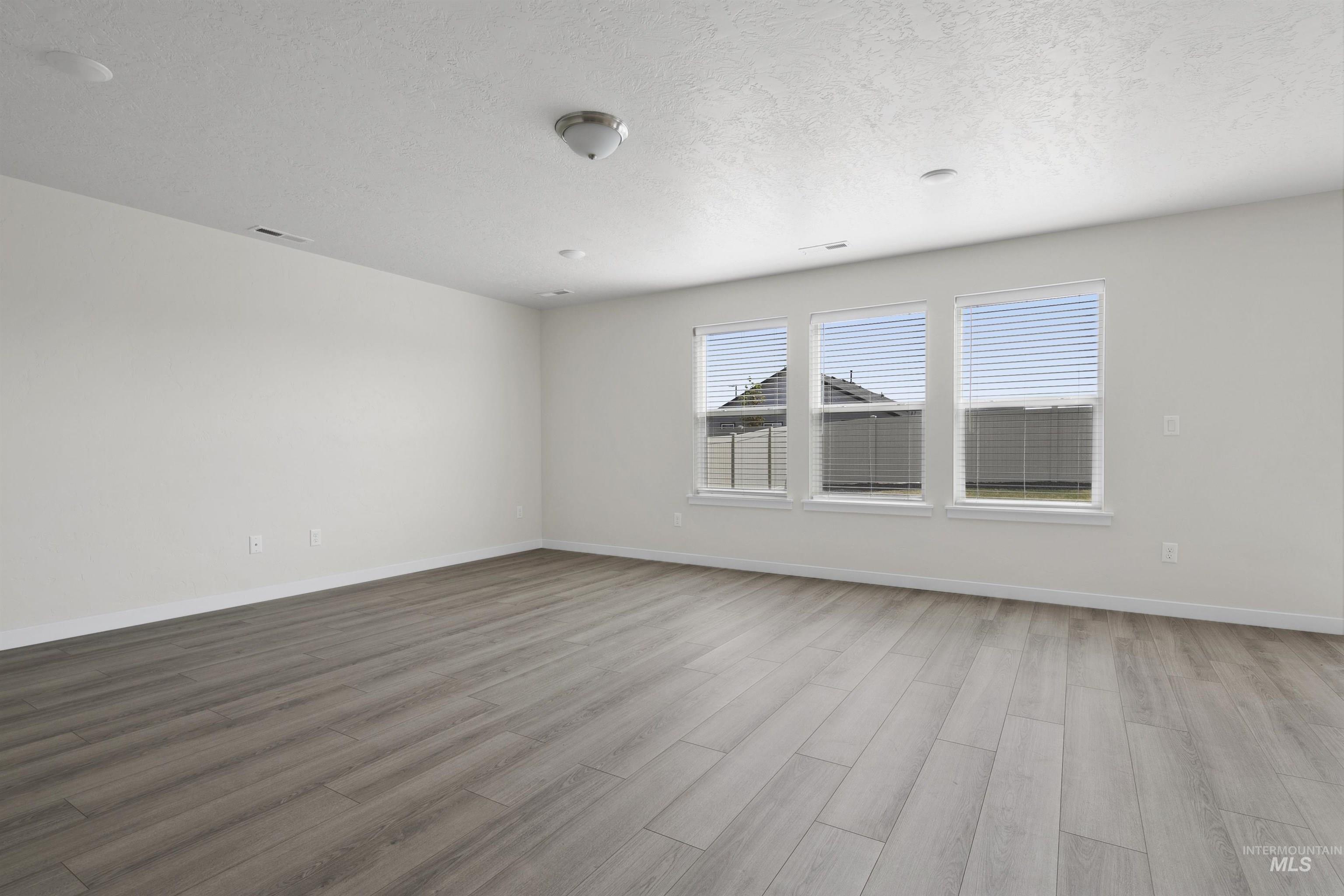 7807 E Meriwether Dr, Nampa, Idaho 83687, 4 Bedrooms, 2.5 Bathrooms, Residential For Sale, Price $519,990,MLS 98974100