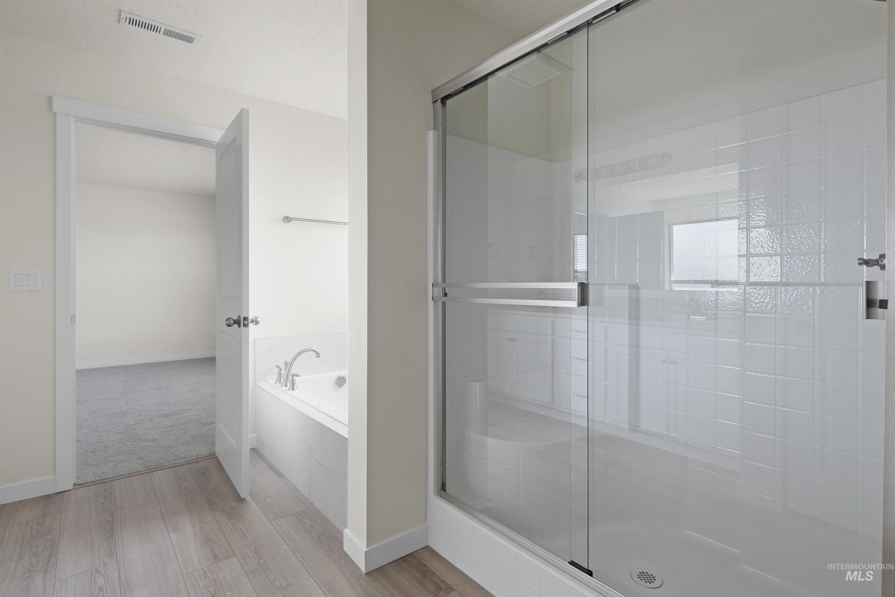 7807 E Meriwether Dr, Nampa, Idaho 83687, 4 Bedrooms, 2.5 Bathrooms, Residential For Sale, Price $519,990,MLS 98974100