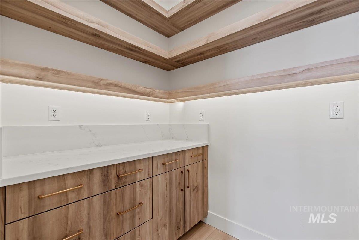 1438 W Ultar Dr., Nampa, Idaho 83686, 3 Bedrooms, 2.5 Bathrooms, Residential For Sale, Price $774,900,MLS 98974101