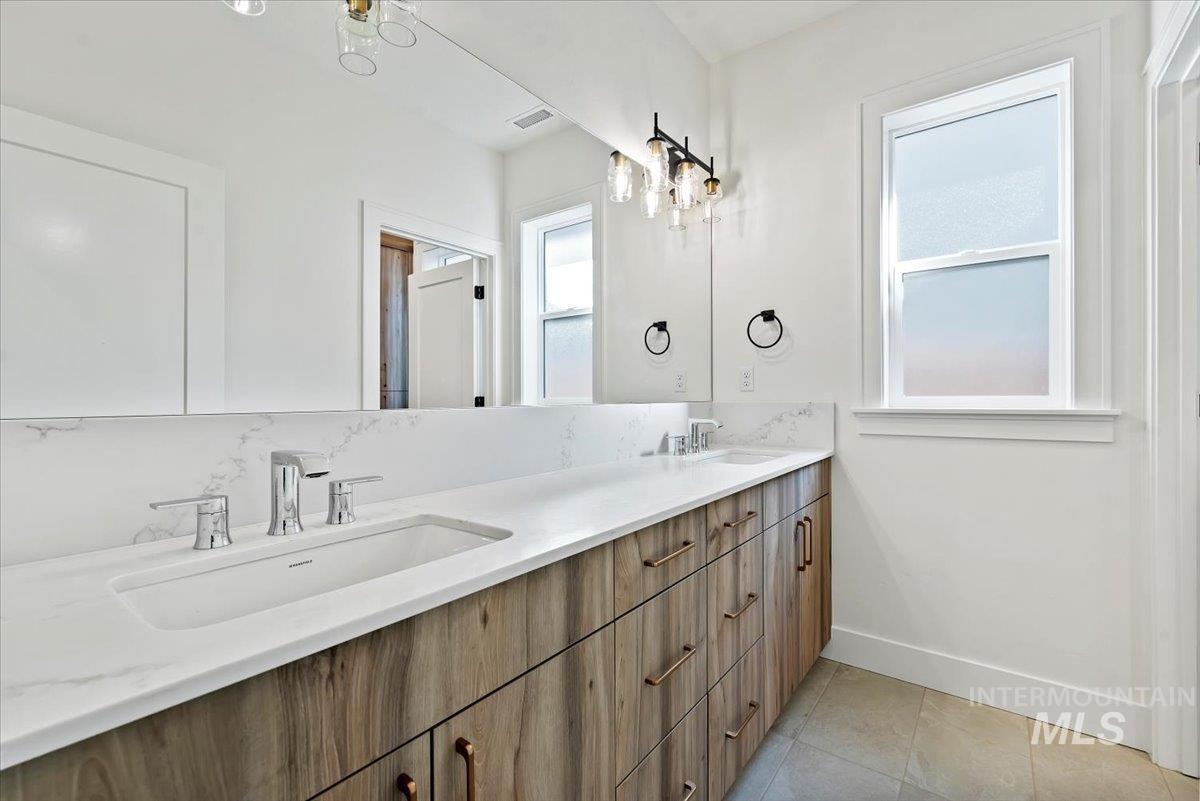 1438 W Ultar Dr., Nampa, Idaho 83686, 3 Bedrooms, 2.5 Bathrooms, Residential For Sale, Price $774,900,MLS 98974101