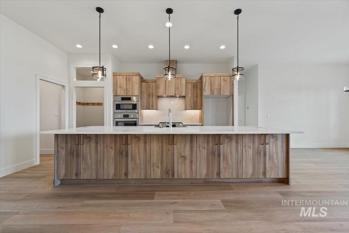 1438 W Ultar Dr., Nampa, Idaho 83686, 3 Bedrooms, 2.5 Bathrooms, Residential For Sale, Price $774,900,MLS 98974101