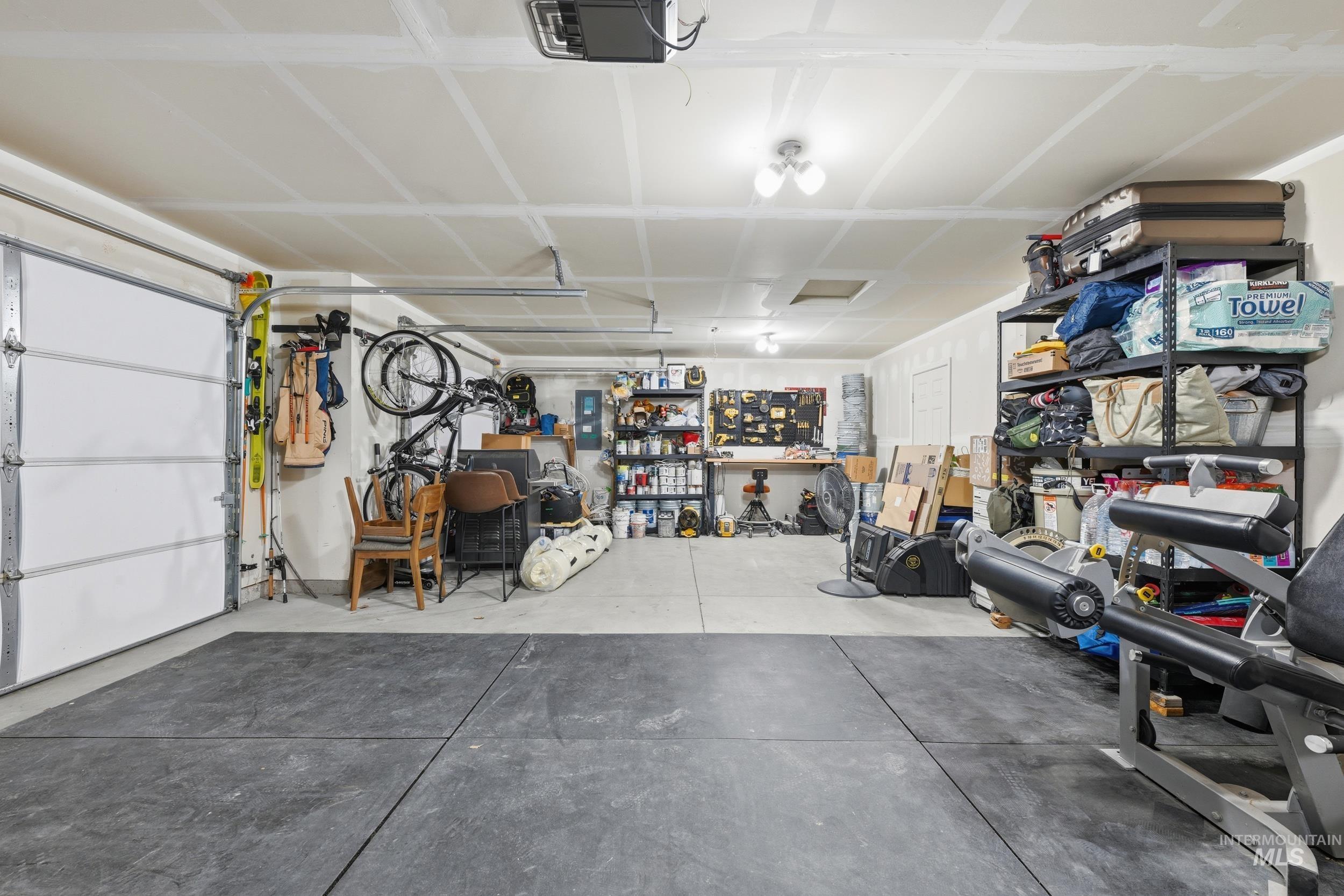 1218 S 19th St, Nampa, Idaho 83686, 3 Bedrooms, 2 Bathrooms, Residential For Sale, Price $407,000,MLS 98974106