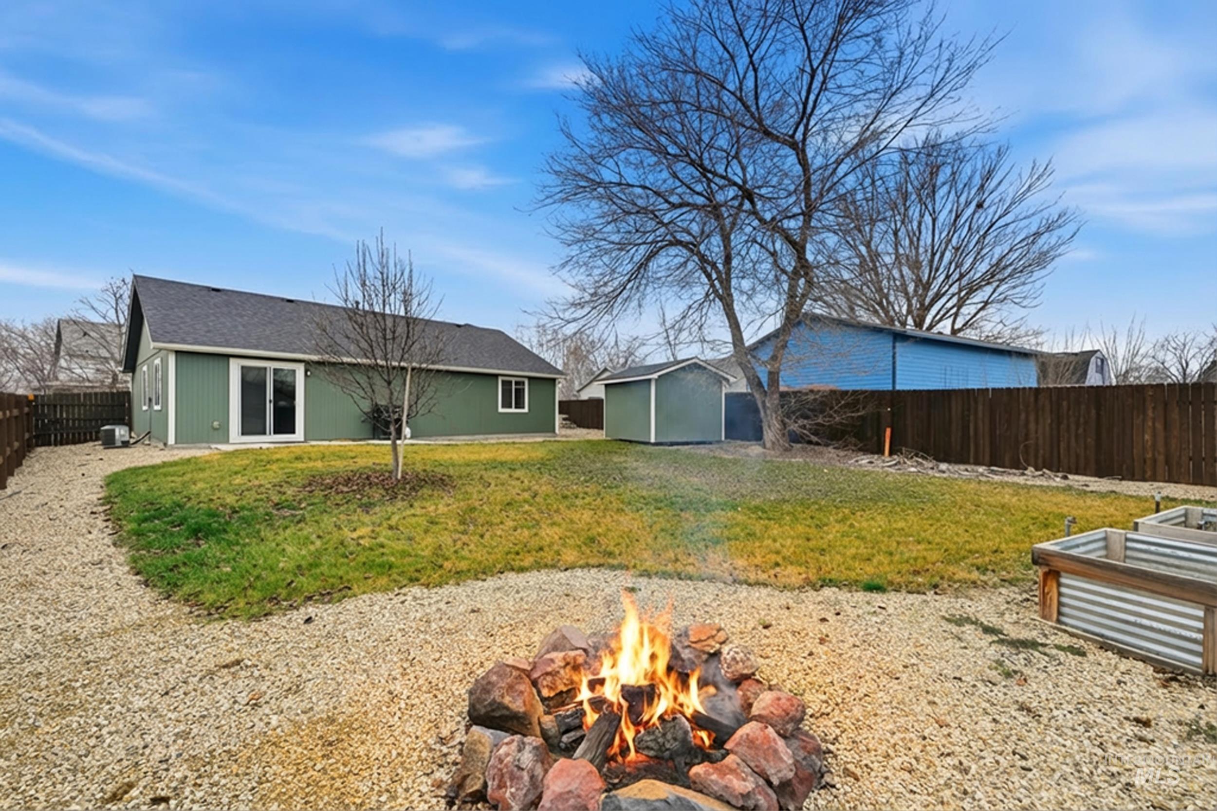 1218 S 19th St, Nampa, Idaho 83686, 3 Bedrooms, 2 Bathrooms, Residential For Sale, Price $407,000,MLS 98974106