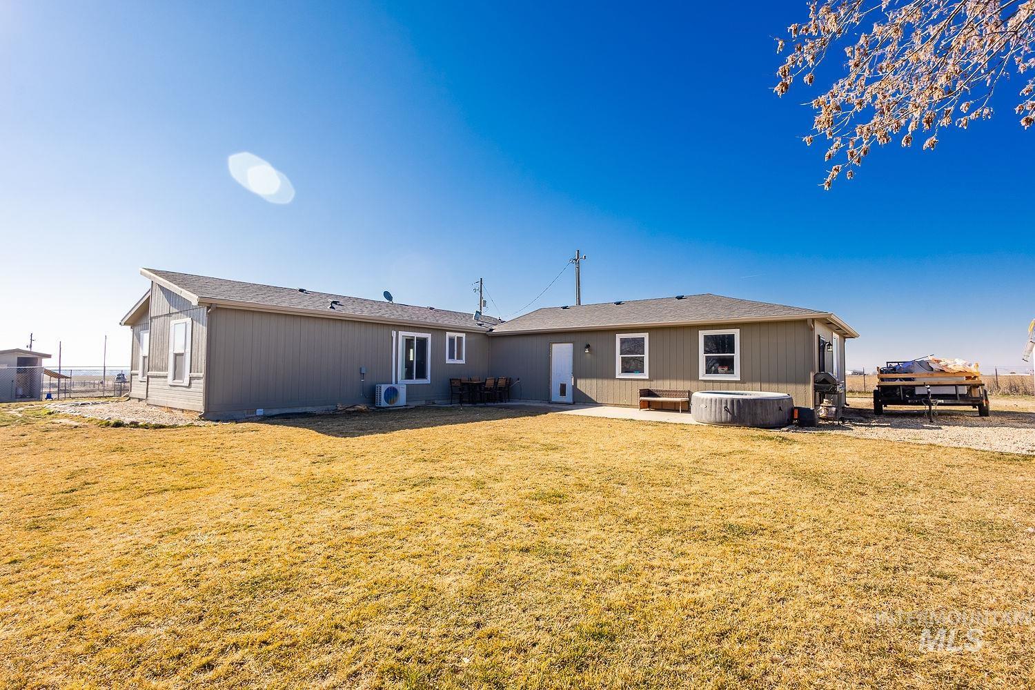 21568 Market Rd, Parma, Idaho 83660, 6 Bedrooms, 4 Bathrooms, Residential For Sale, Price $999,900,MLS 98974110