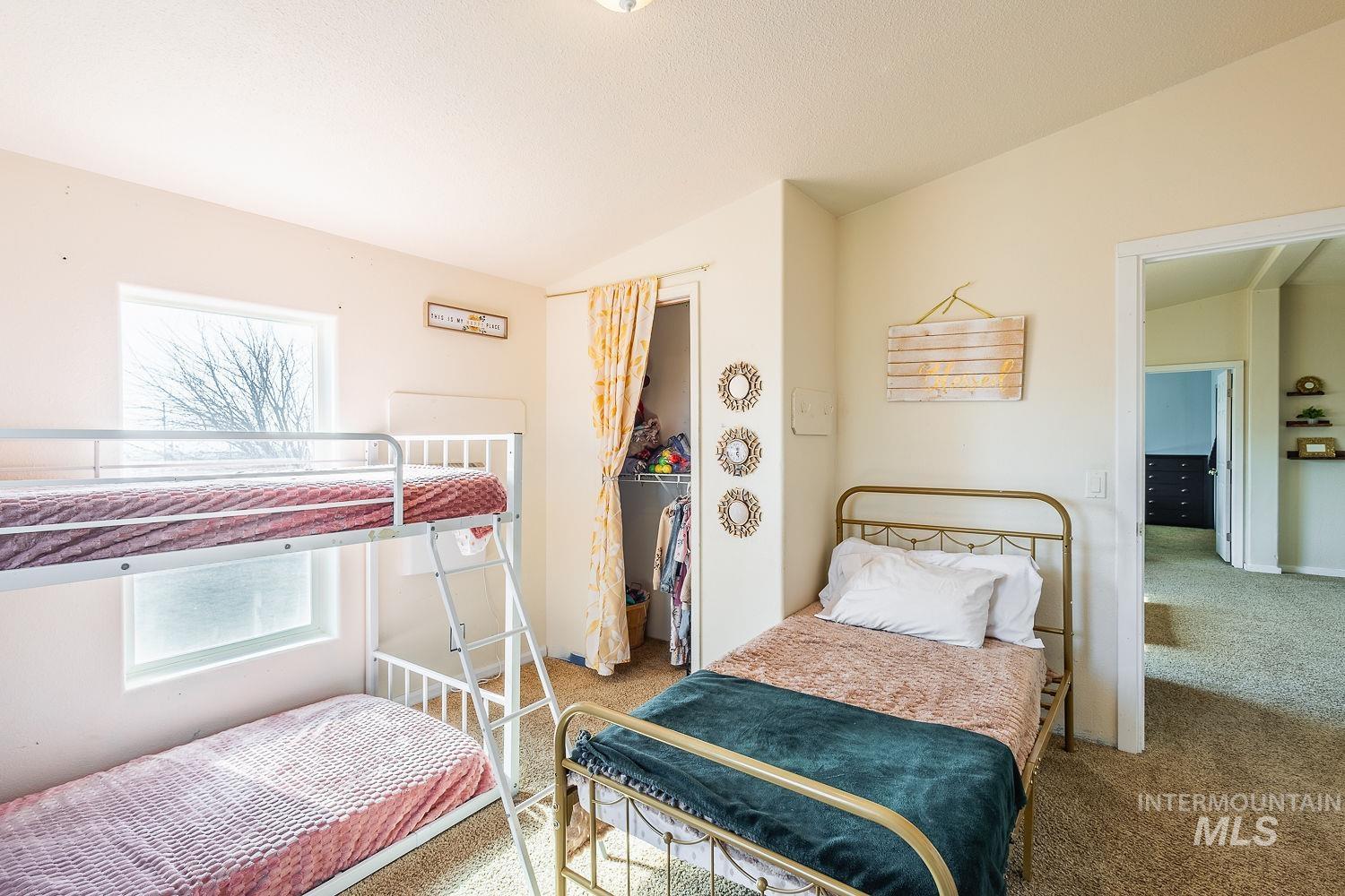 21568 Market Rd, Parma, Idaho 83660, 6 Bedrooms, 4 Bathrooms, Residential For Sale, Price $999,900,MLS 98974110