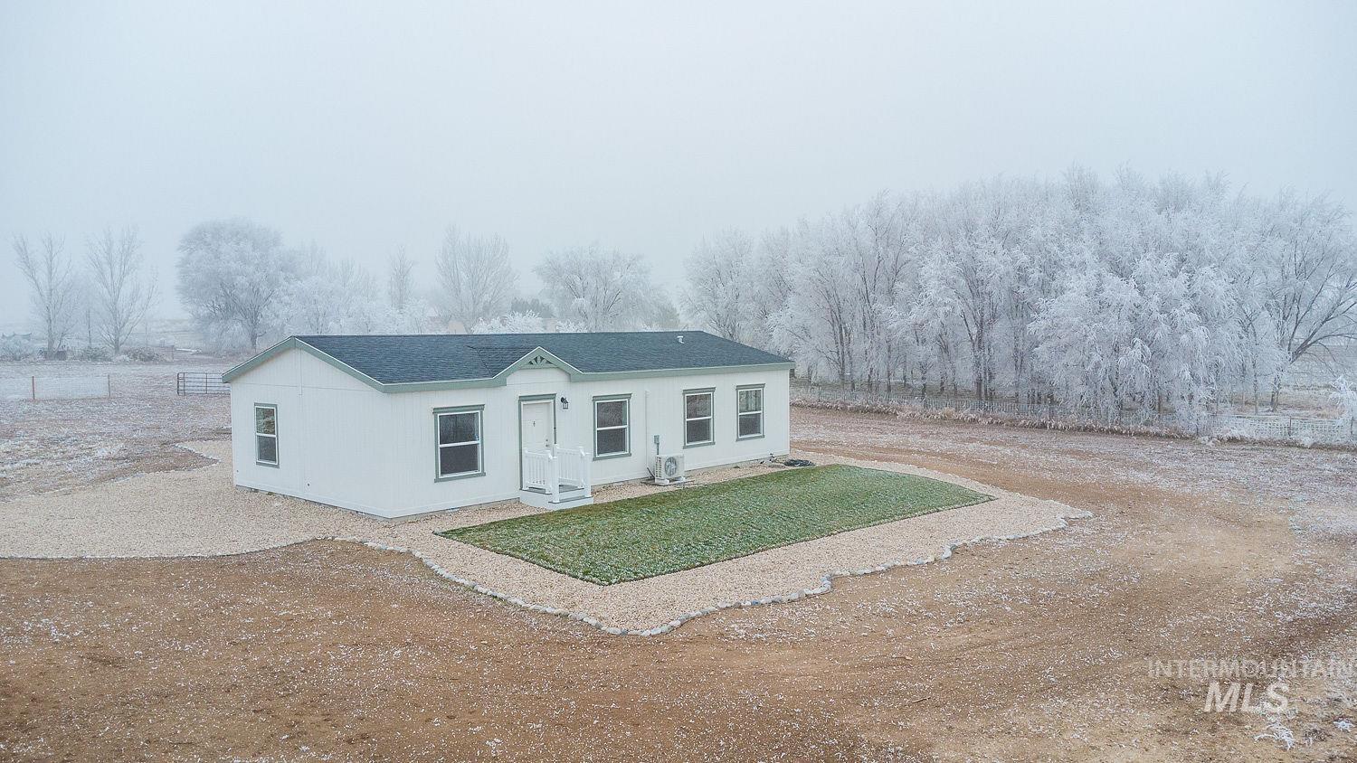 21568 Market Rd, Parma, Idaho 83660, 6 Bedrooms, 4 Bathrooms, Residential For Sale, Price $999,900,MLS 98974110