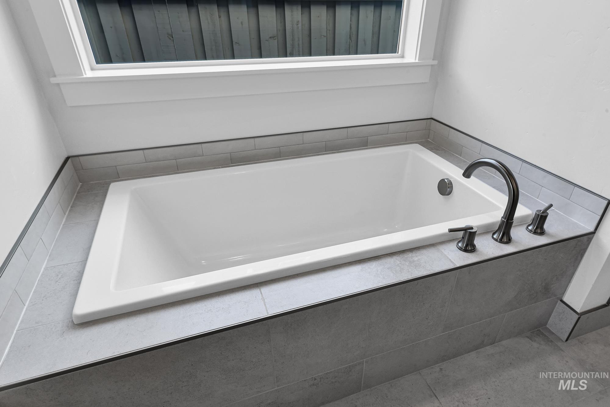 10426 Loneleaf, Nampa, Idaho 83687, 3 Bedrooms, 2 Bathrooms, Residential For Sale, Price $524,900, 98974111