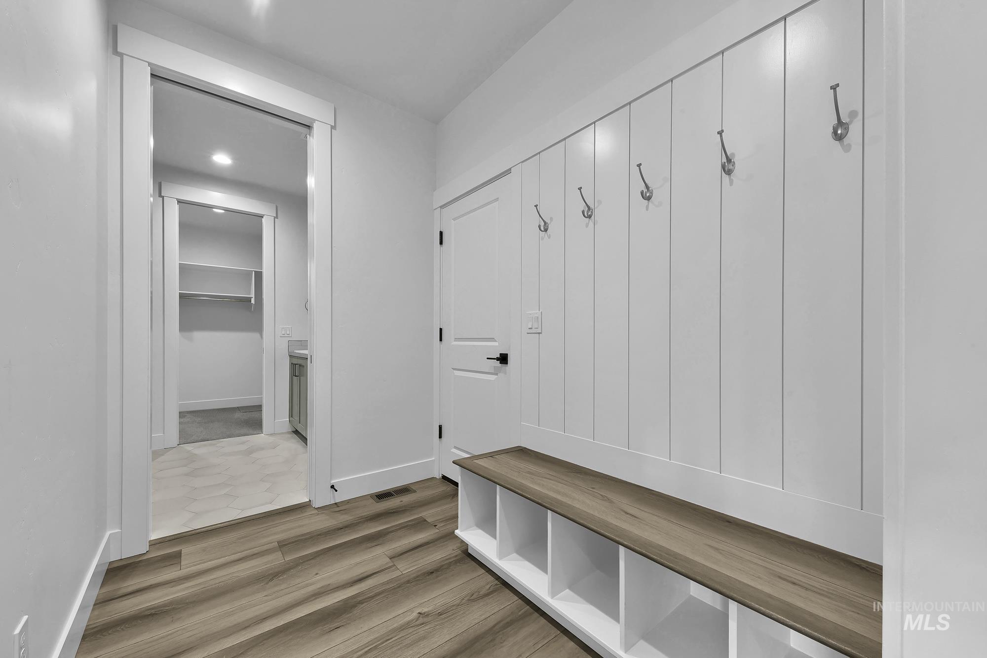 10426 Loneleaf, Nampa, Idaho 83687, 3 Bedrooms, 2 Bathrooms, Residential For Sale, Price $524,900, 98974111