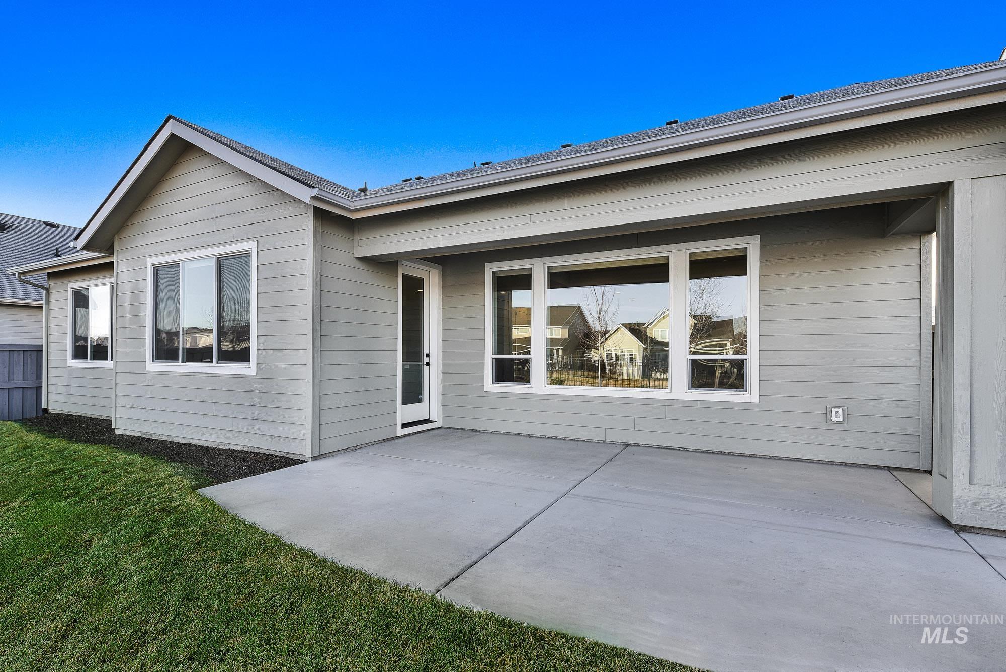 10426 Loneleaf, Nampa, Idaho 83687, 3 Bedrooms, 2 Bathrooms, Residential For Sale, Price $524,900,MLS 98974111