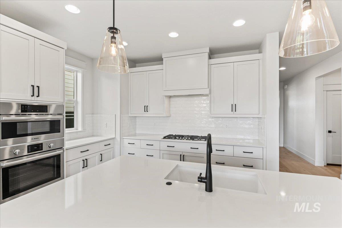 6731 N Magic Mallard Ave, Meridian, Idaho 83646, 4 Bedrooms, 4.5 Bathrooms, Residential For Sale, Price $719,900,MLS 98974112