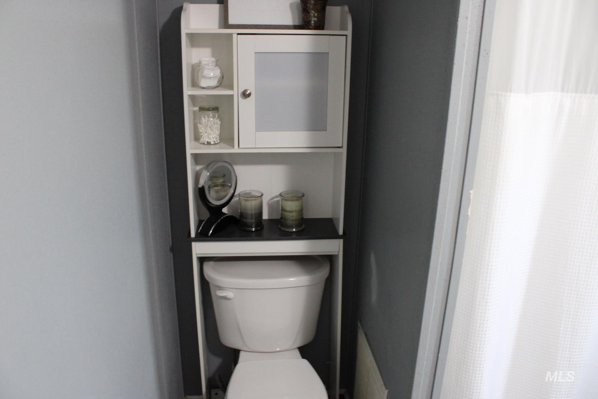 1238 N Sable Ln, Boise, Idaho 83704, 2 Bedrooms, 1 Bathroom, Residential For Sale, Price $68,900,MLS 98974113