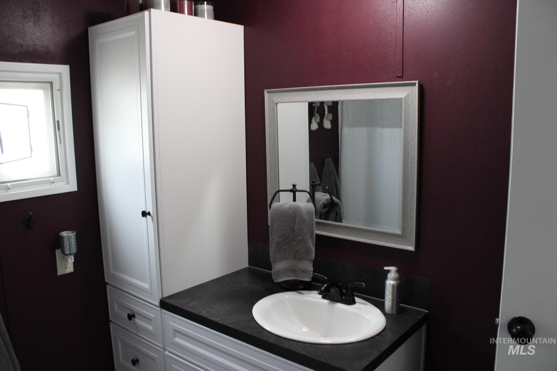 1238 N Sable Ln, Boise, Idaho 83704, 2 Bedrooms, 1 Bathroom, Residential For Sale, Price $68,900,MLS 98974113