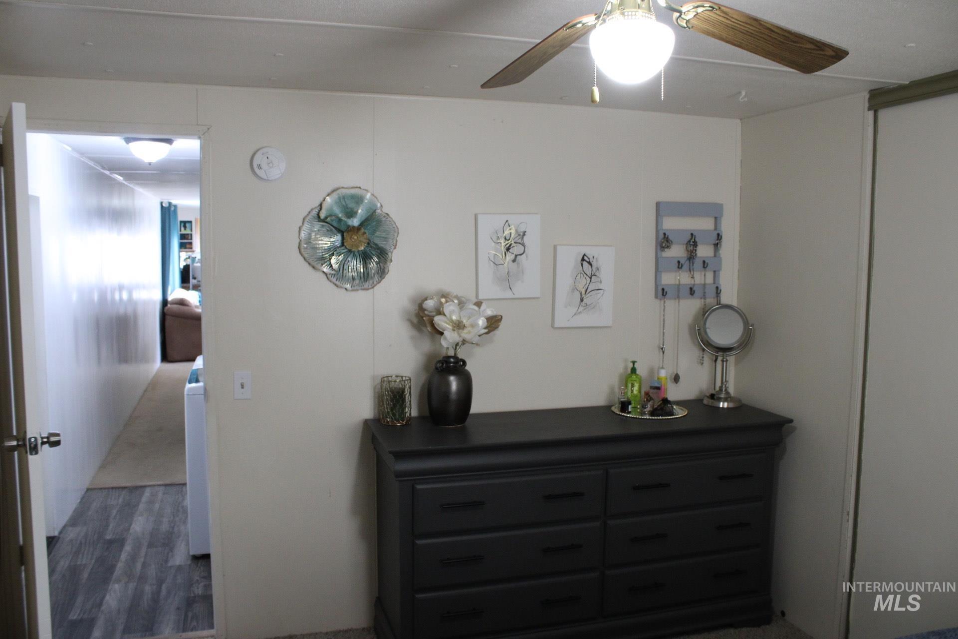 1238 N Sable Ln, Boise, Idaho 83704, 2 Bedrooms, 1 Bathroom, Residential For Sale, Price $68,900,MLS 98974113