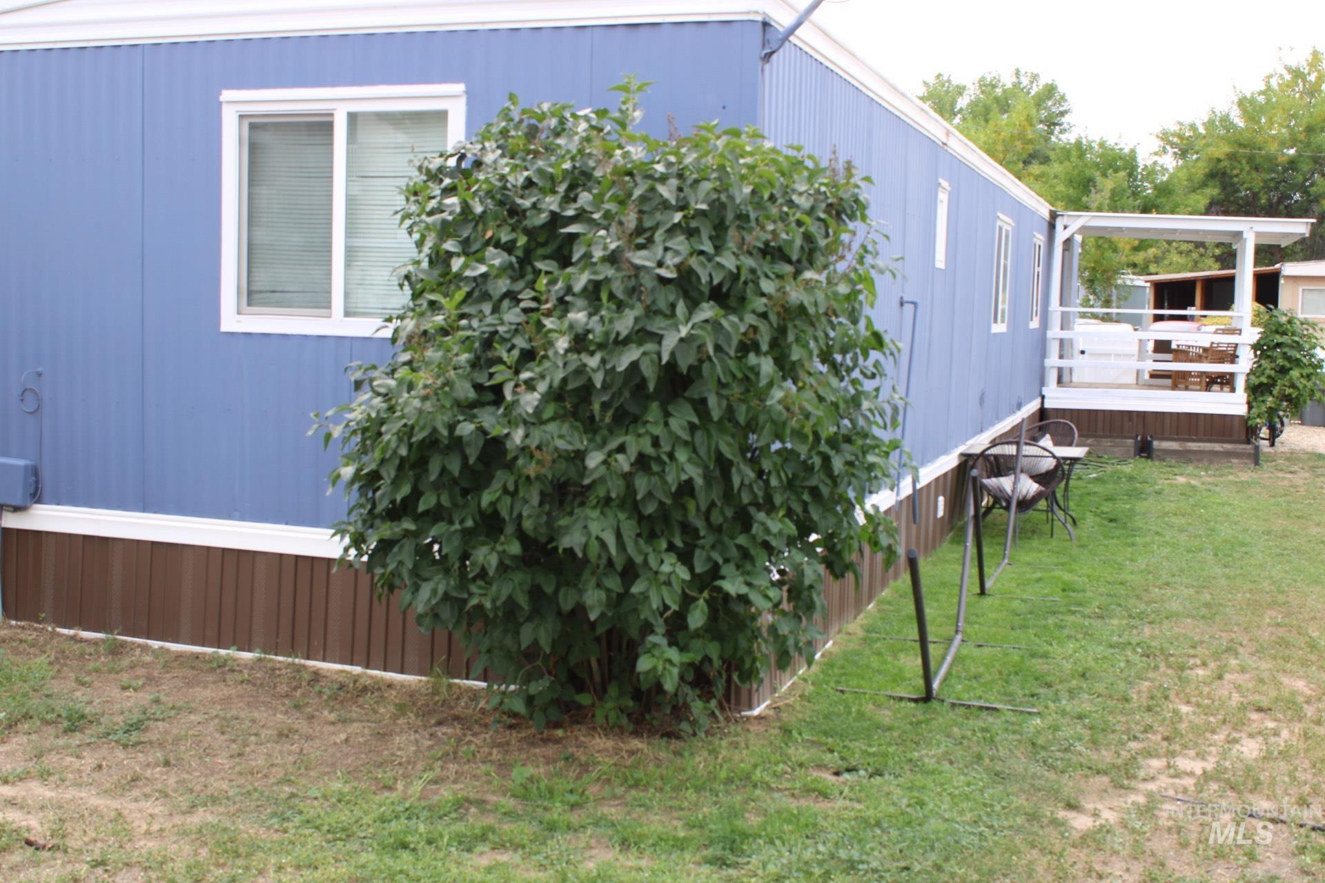 1238 N Sable Ln, Boise, Idaho 83704, 2 Bedrooms, 1 Bathroom, Residential For Sale, Price $68,900,MLS 98974113