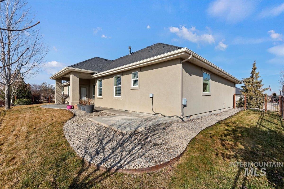 6079 W Biathlon Ct., Eagle, Idaho 83616, 4 Bedrooms, 3 Bathrooms, Residential For Sale, Price $875,000,MLS 98974117