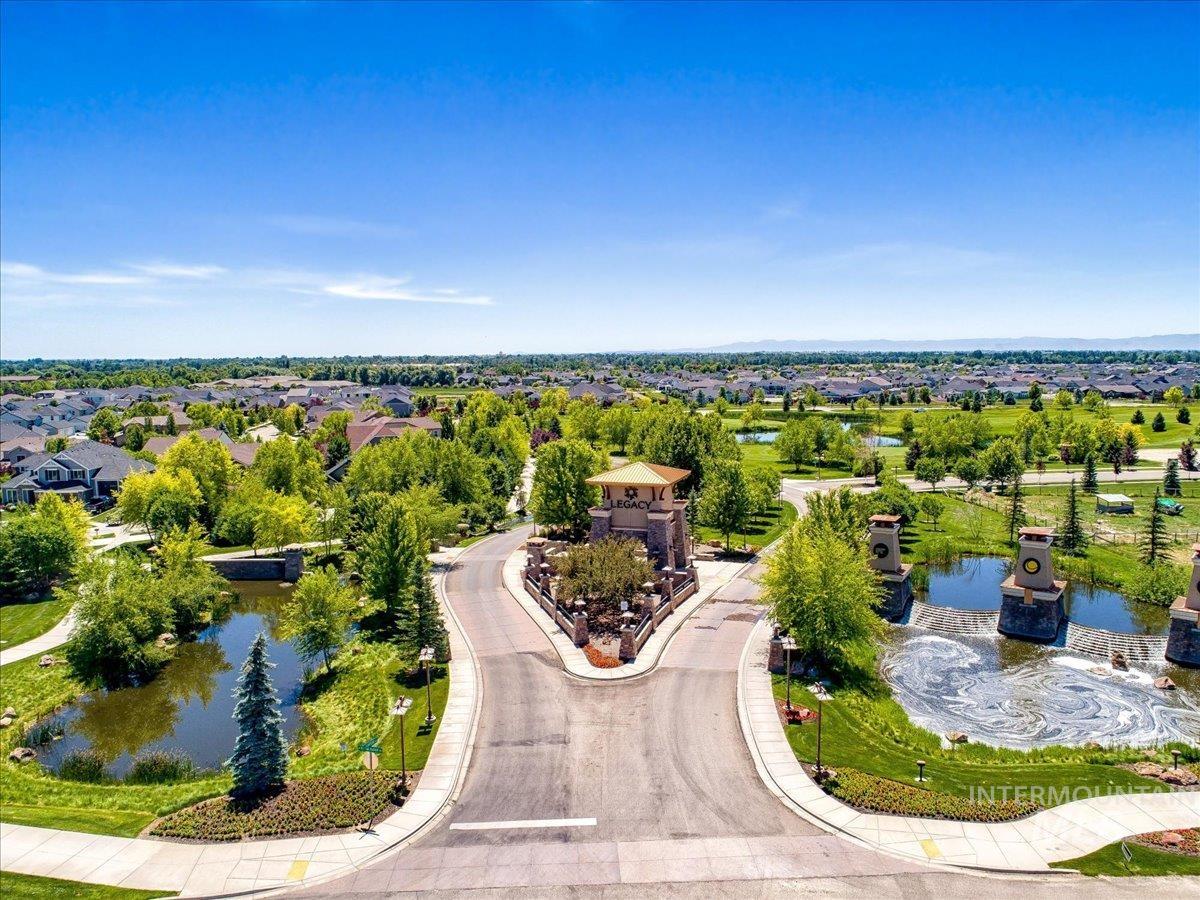 6079 W Biathlon Ct., Eagle, Idaho 83616, 4 Bedrooms, 3 Bathrooms, Residential For Sale, Price $875,000,MLS 98974117