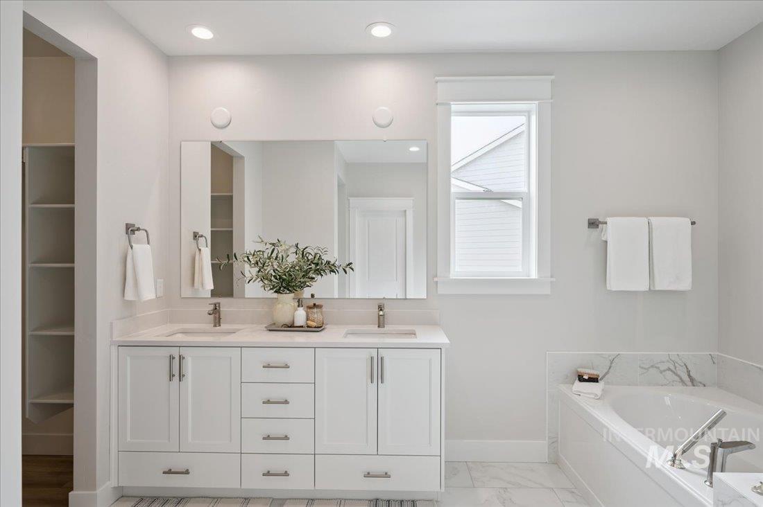 1924 W Arya St, Kuna, Idaho 83634, 5 Bedrooms, 4 Bathrooms, Residential For Sale, Price $609,000,MLS 98974119