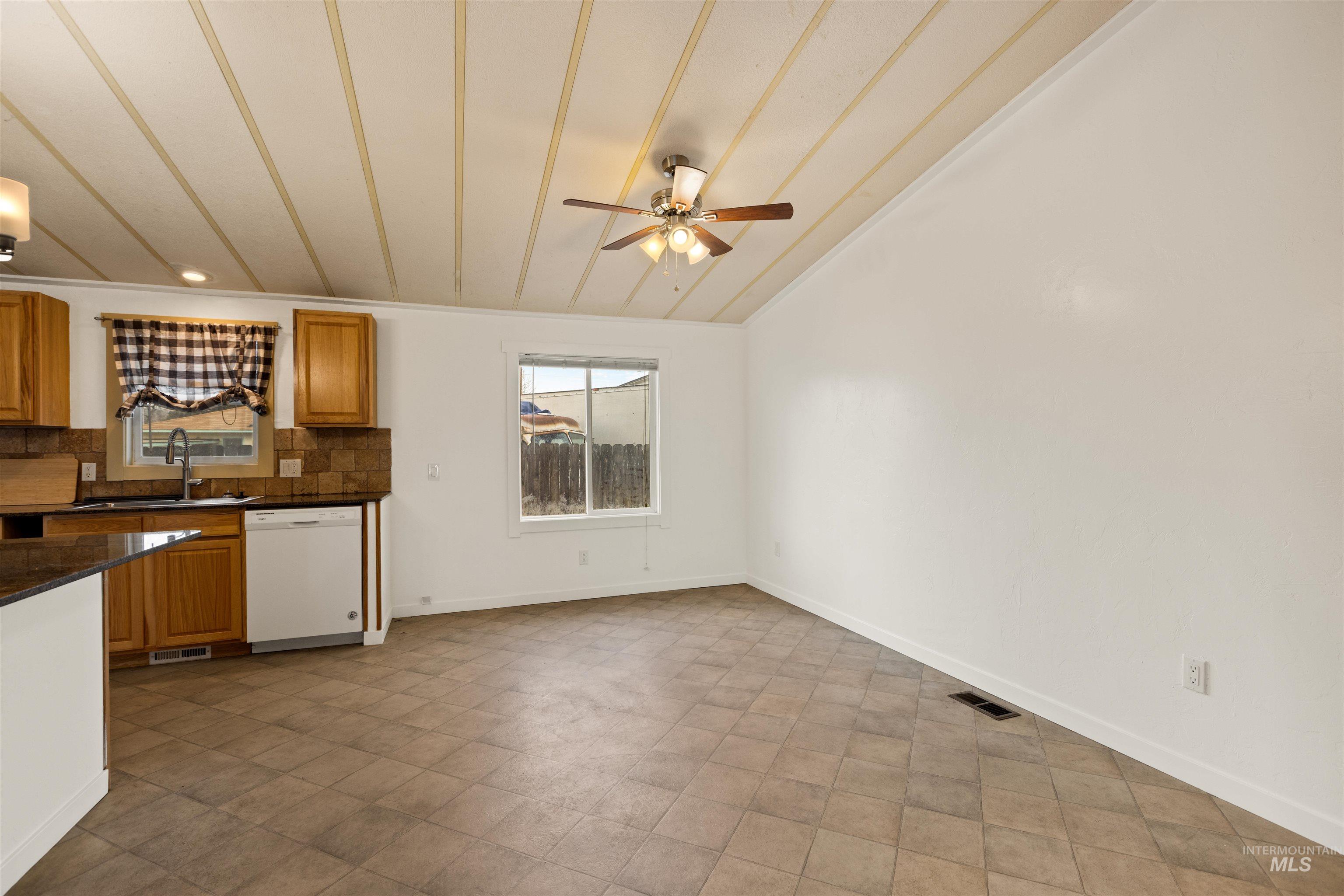 5339 W Boone Ct, Boise, Idaho 83705, 3 Bedrooms, 2 Bathrooms, Residential For Sale, Price $370,000,MLS 98974125