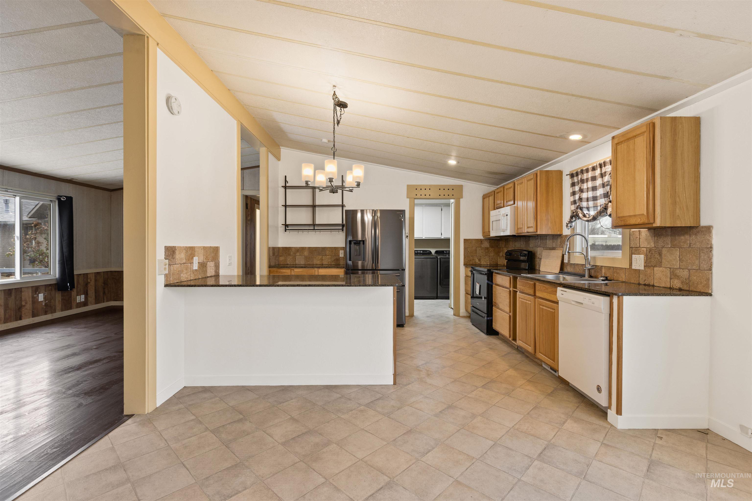 5339 W Boone Ct, Boise, Idaho 83705, 3 Bedrooms, 2 Bathrooms, Residential For Sale, Price $370,000,MLS 98974125