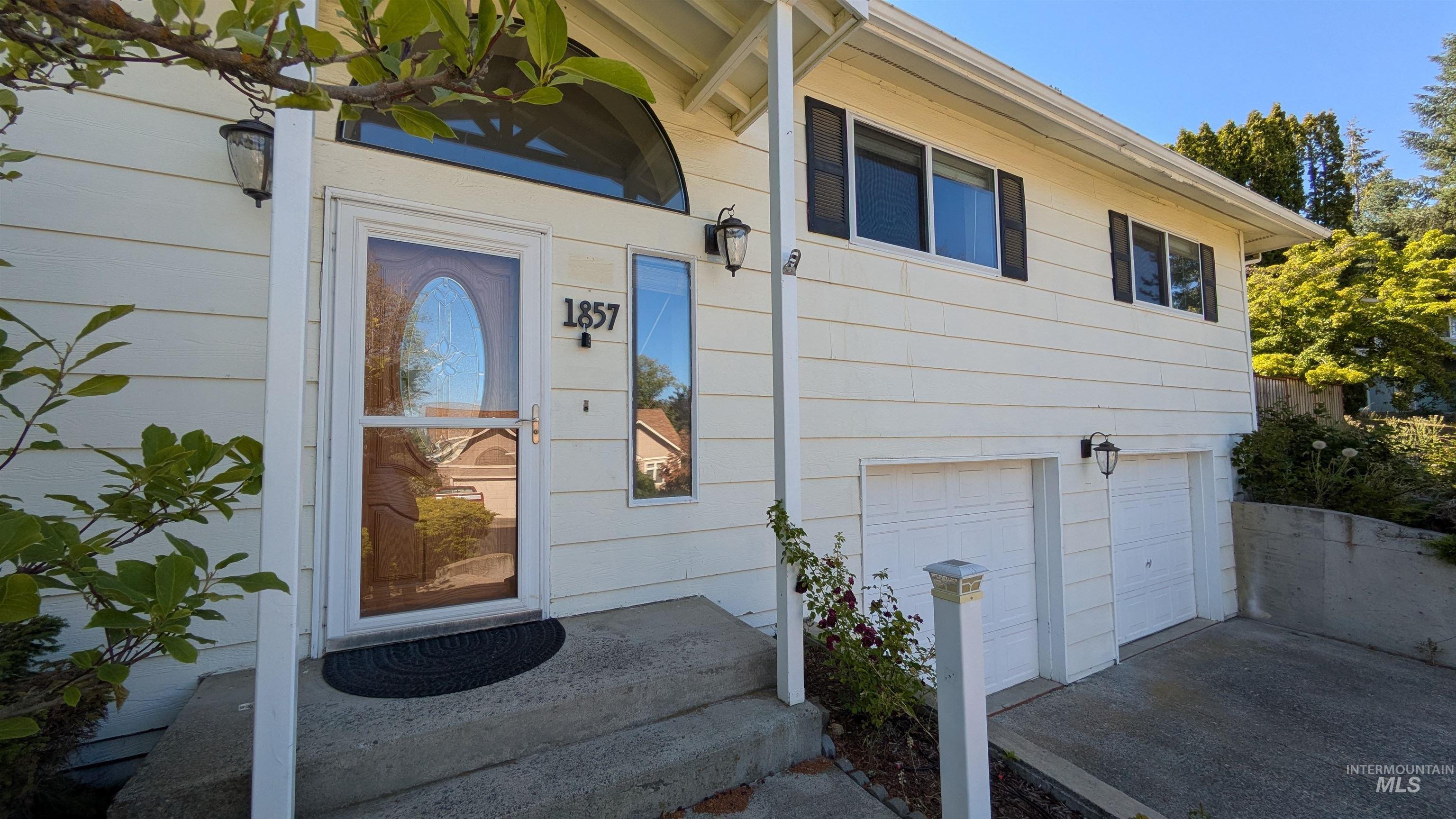 1857 Conestoga St, Moscow, Idaho 83843, 4 Bedrooms, 2.5 Bathrooms, Residential For Sale, Price $520,000,MLS 98974126