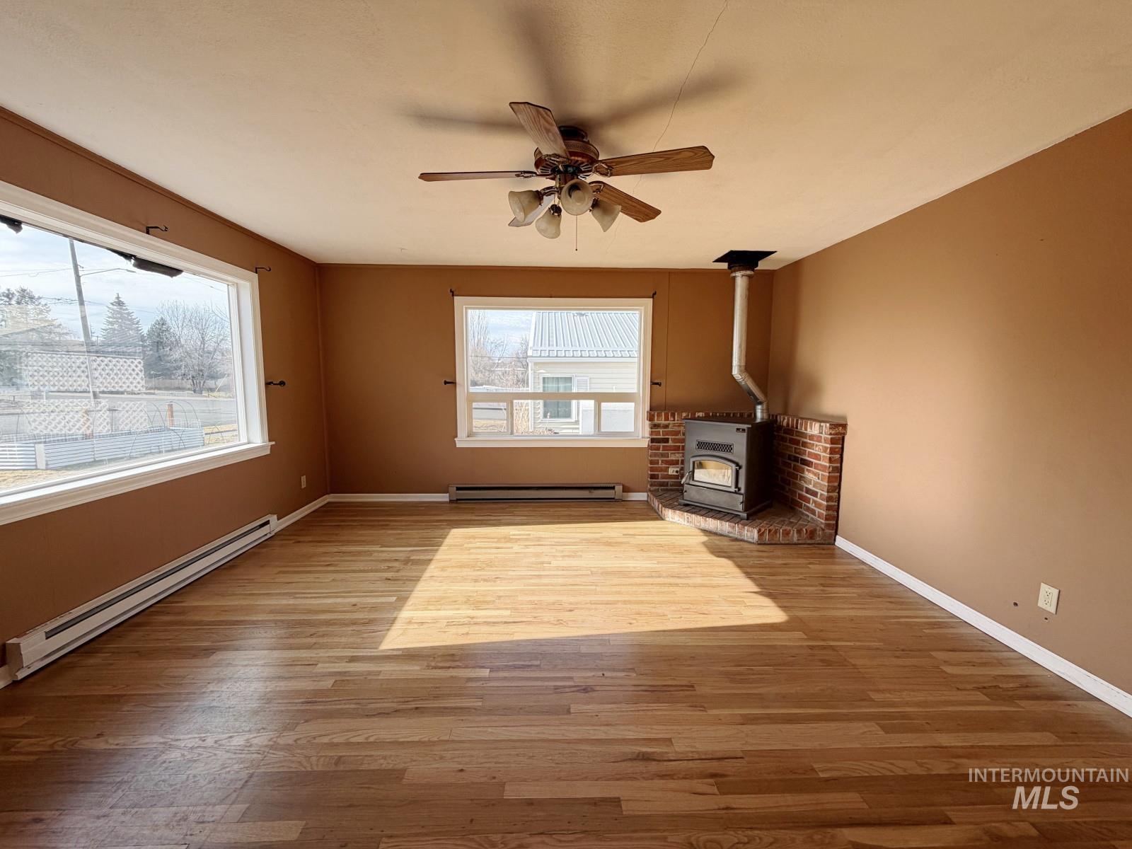 101 E South 7th, Grangeville, Idaho 83530, 3 Bedrooms, 2 Bathrooms, Residential For Sale, Price $231,000,MLS 98974128