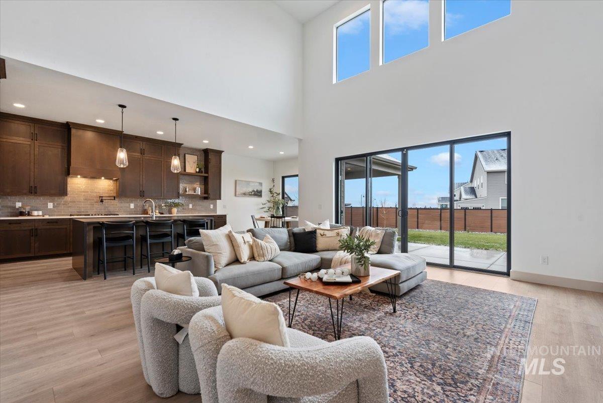 8603 W Happy Day Drive, Meridian, Idaho 83646, 4 Bedrooms, 3.5 Bathrooms, Residential For Sale, Price $999,900,MLS 98974129