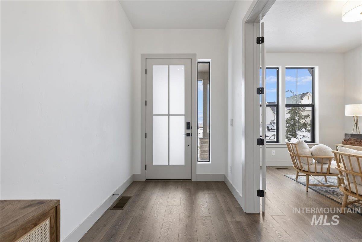 8603 W Happy Day Drive, Meridian, Idaho 83646, 4 Bedrooms, 3.5 Bathrooms, Residential For Sale, Price $999,900,MLS 98974129