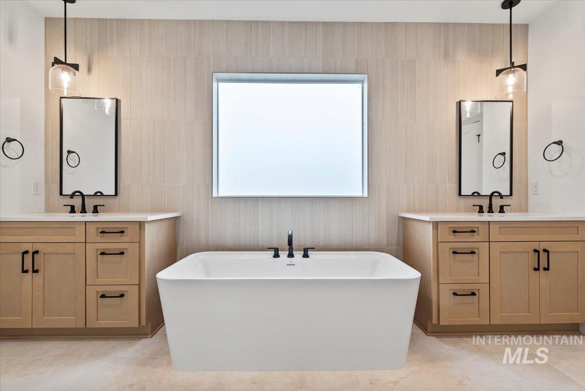 8482 W Graye Street, Meridian, Idaho 83646, 5 Bedrooms, 4 Bathrooms, Residential For Sale, Price $1,019,000,MLS 98974131