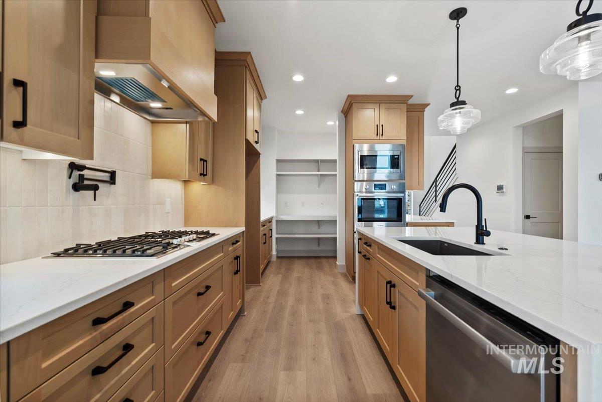 8482 W Graye Street, Meridian, Idaho 83646, 5 Bedrooms, 4 Bathrooms, Residential For Sale, Price $1,019,000,MLS 98974131