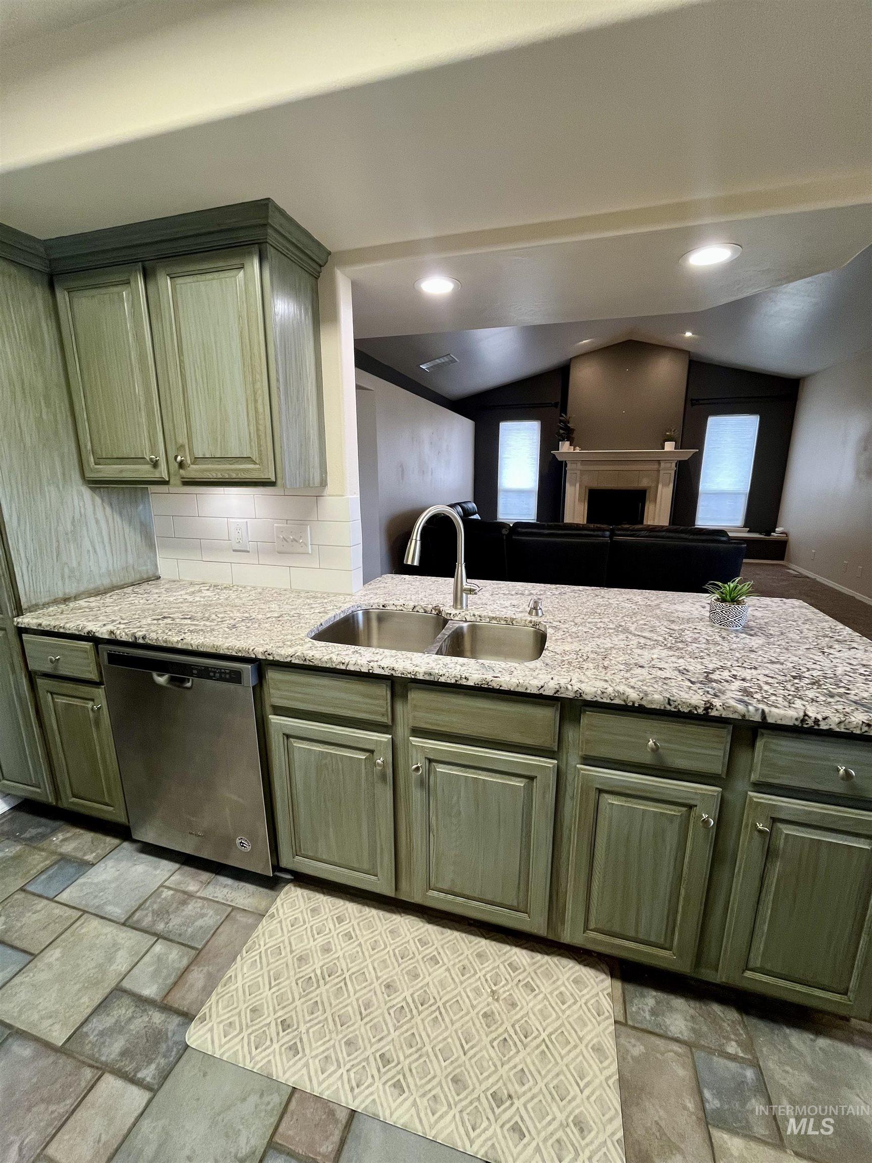 989 O'Leary Way, Twin Falls, Idaho 83301, 3 Bedrooms, 2 Bathrooms, Residential For Sale, Price $399,000,MLS 98974133