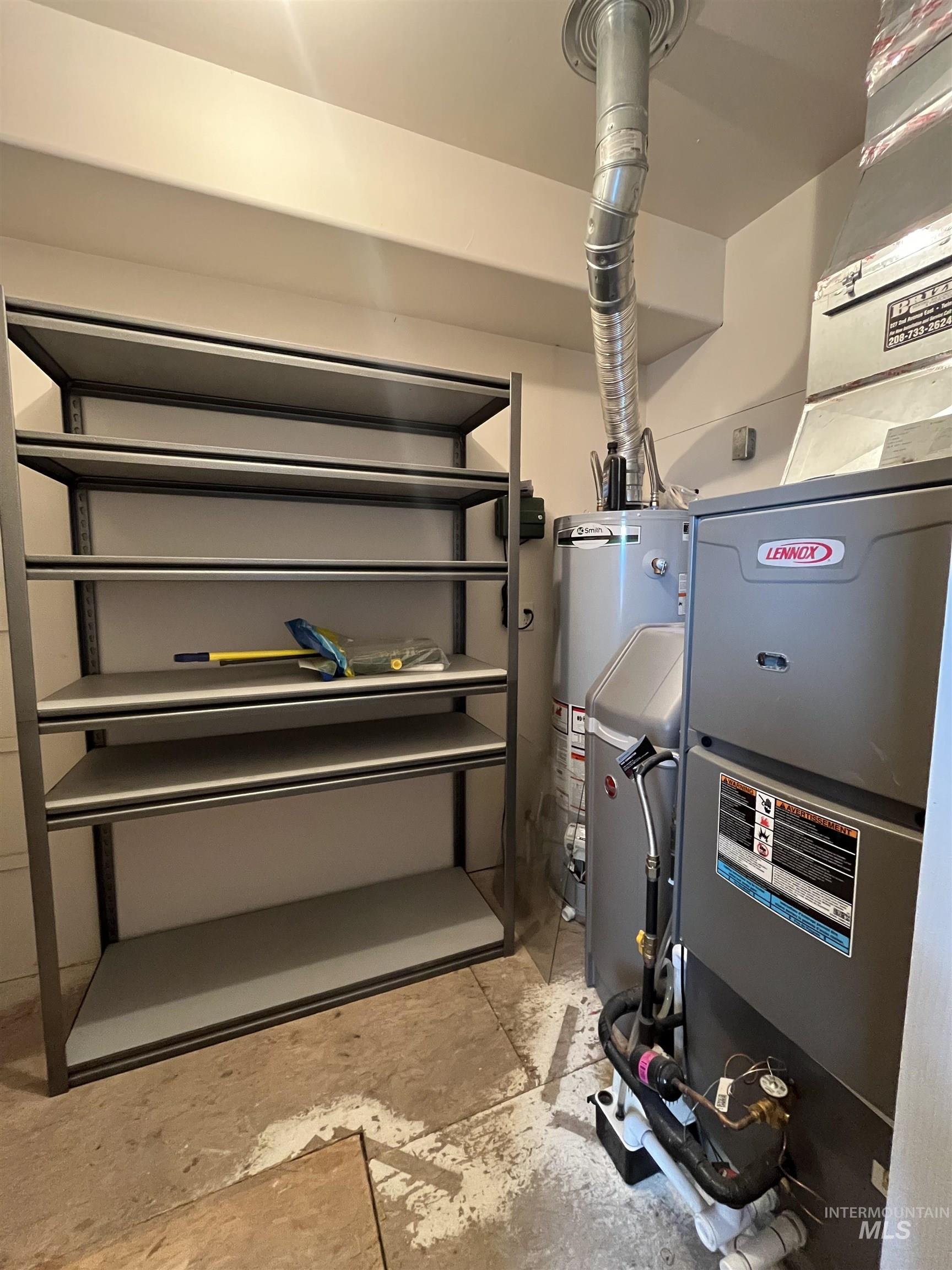 989 O'Leary Way, Twin Falls, Idaho 83301, 3 Bedrooms, 2 Bathrooms, Residential For Sale, Price $399,000,MLS 98974133