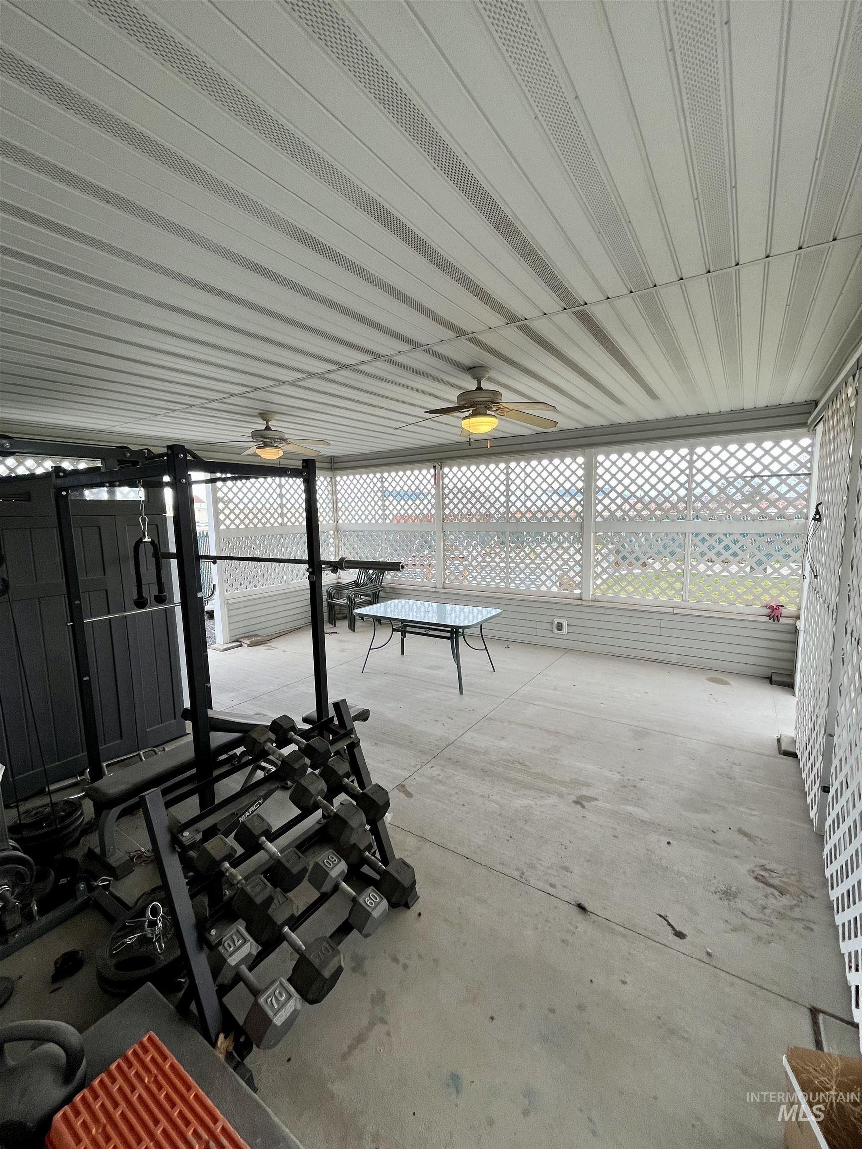 989 O'Leary Way, Twin Falls, Idaho 83301, 3 Bedrooms, 2 Bathrooms, Residential For Sale, Price $399,000,MLS 98974133