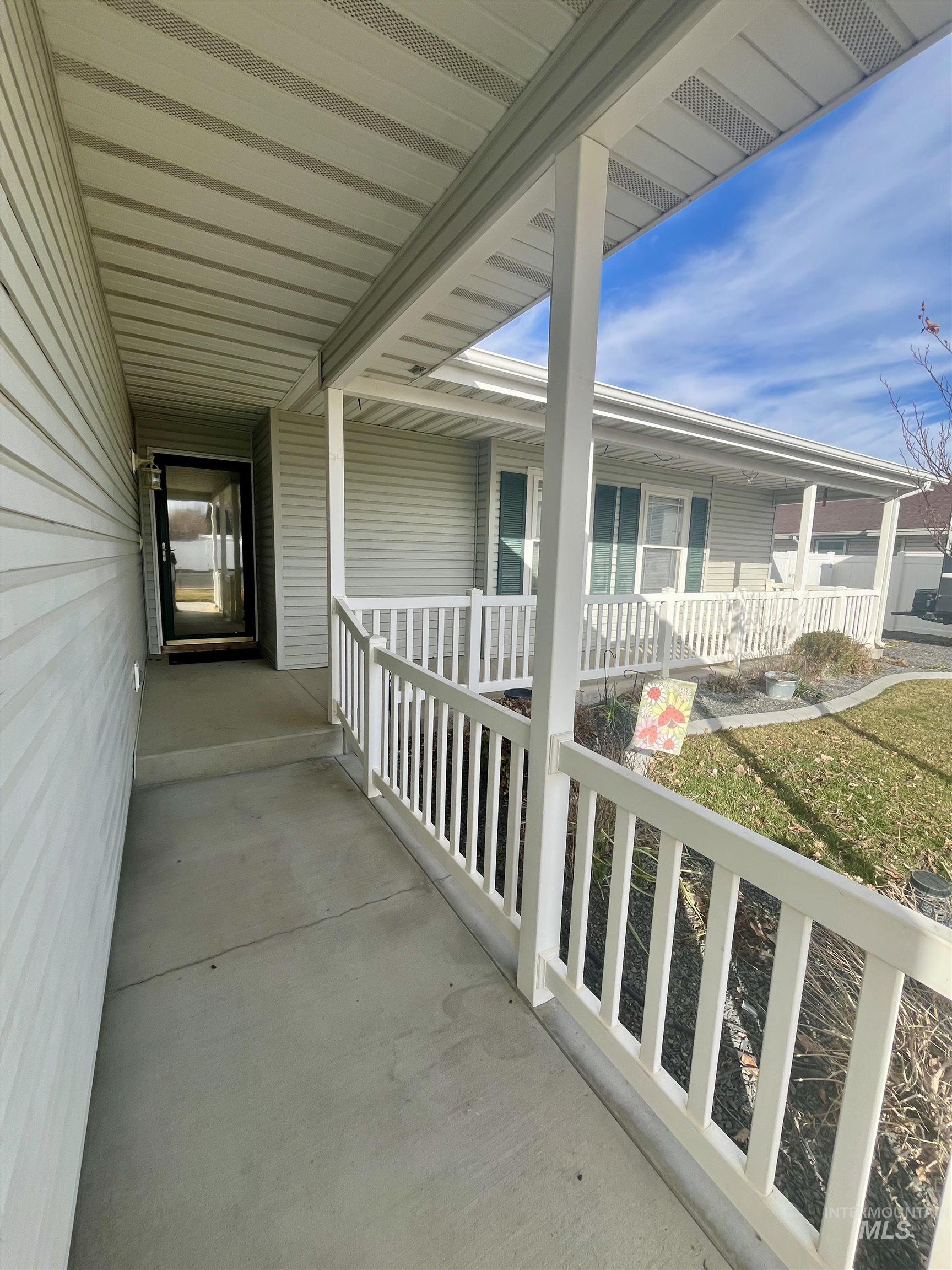 989 O'Leary Way, Twin Falls, Idaho 83301, 3 Bedrooms, 2 Bathrooms, Residential For Sale, Price $399,000,MLS 98974133