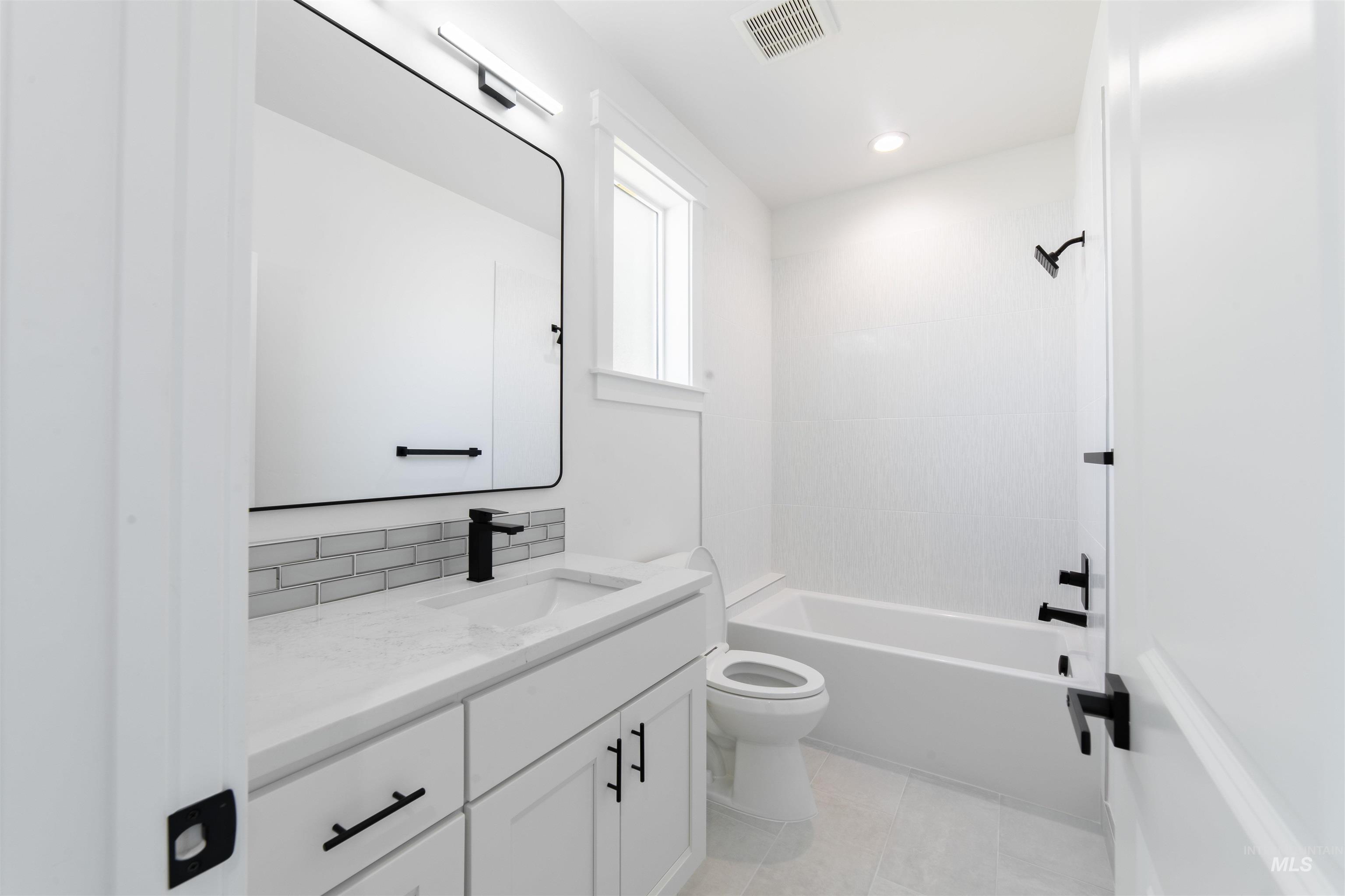 2025 S Penninger DR, Boise, Idaho 83709-2759, 4 Bedrooms, 3.5 Bathrooms, Residential For Sale, Price $699,999,MLS 98974135