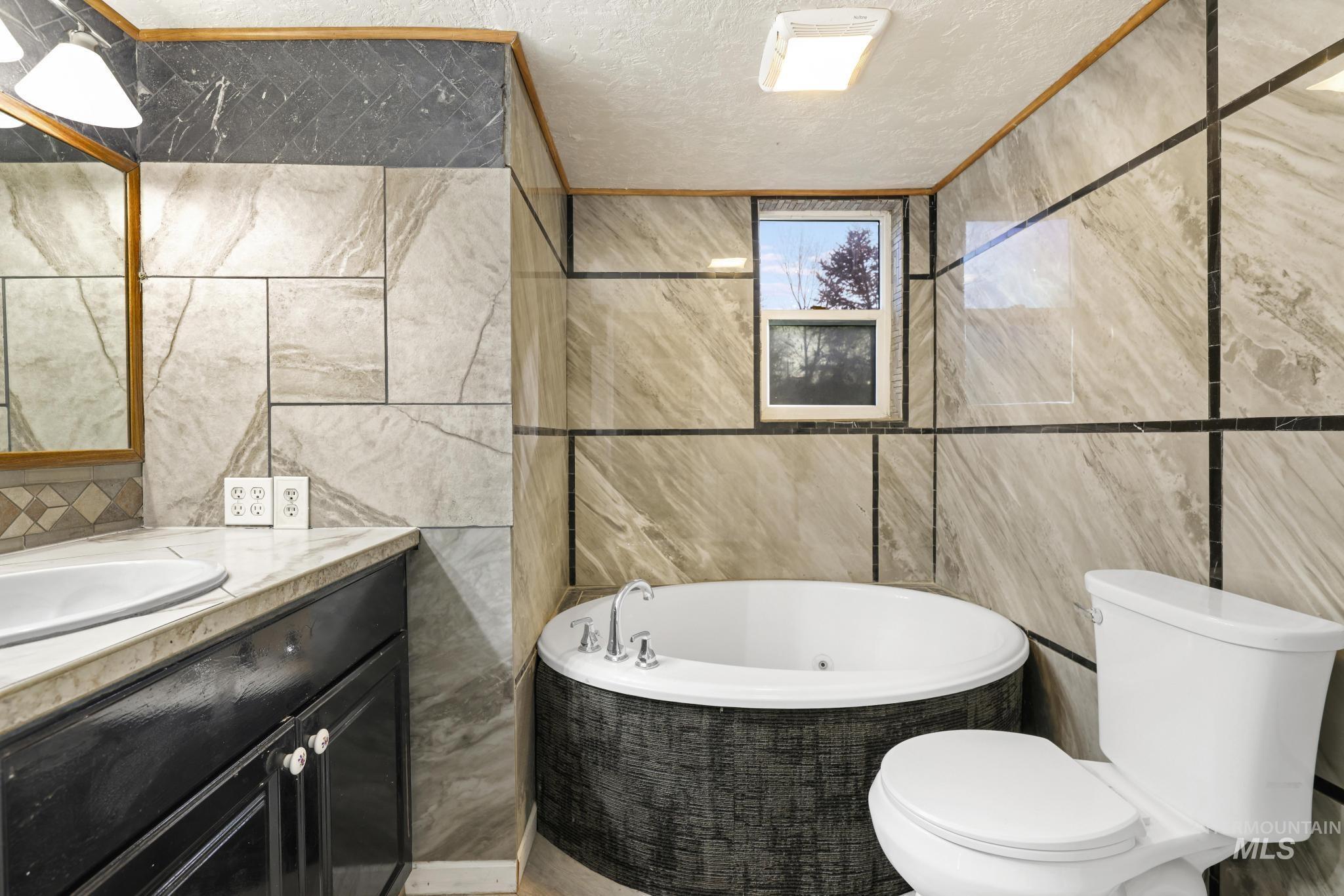 150 E Orchard, Hagerman, Idaho 83332, 2 Bedrooms, 1 Bathroom, Residential For Sale, Price $145,000,MLS 98974136