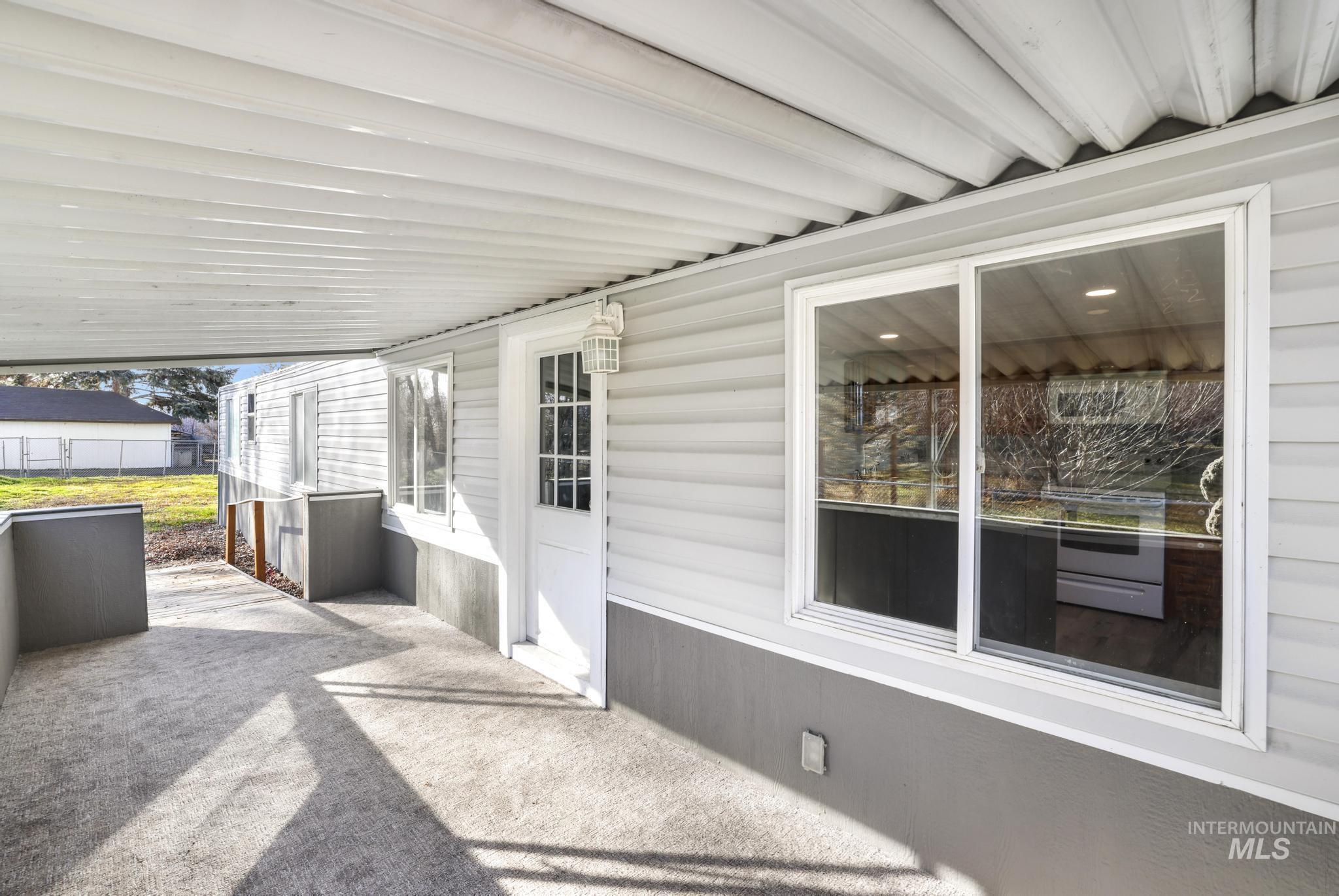 150 E Orchard, Hagerman, Idaho 83332, 2 Bedrooms, 1 Bathroom, Residential For Sale, Price $145,000,MLS 98974136