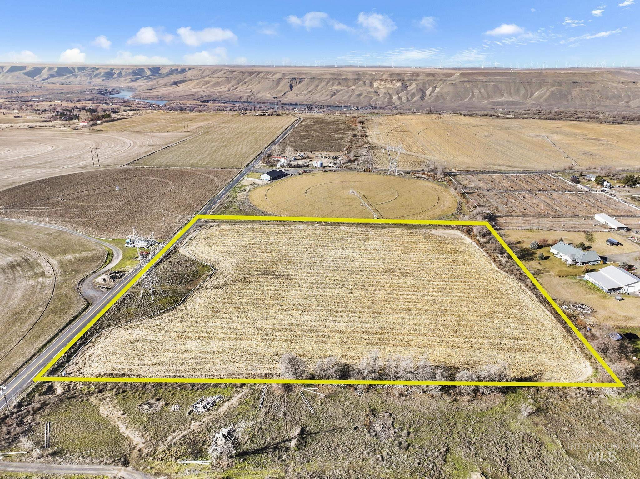 1062 E 2500 S., Hagerman, Idaho 83332, Land For Sale, Price $355,000,MLS 98974138