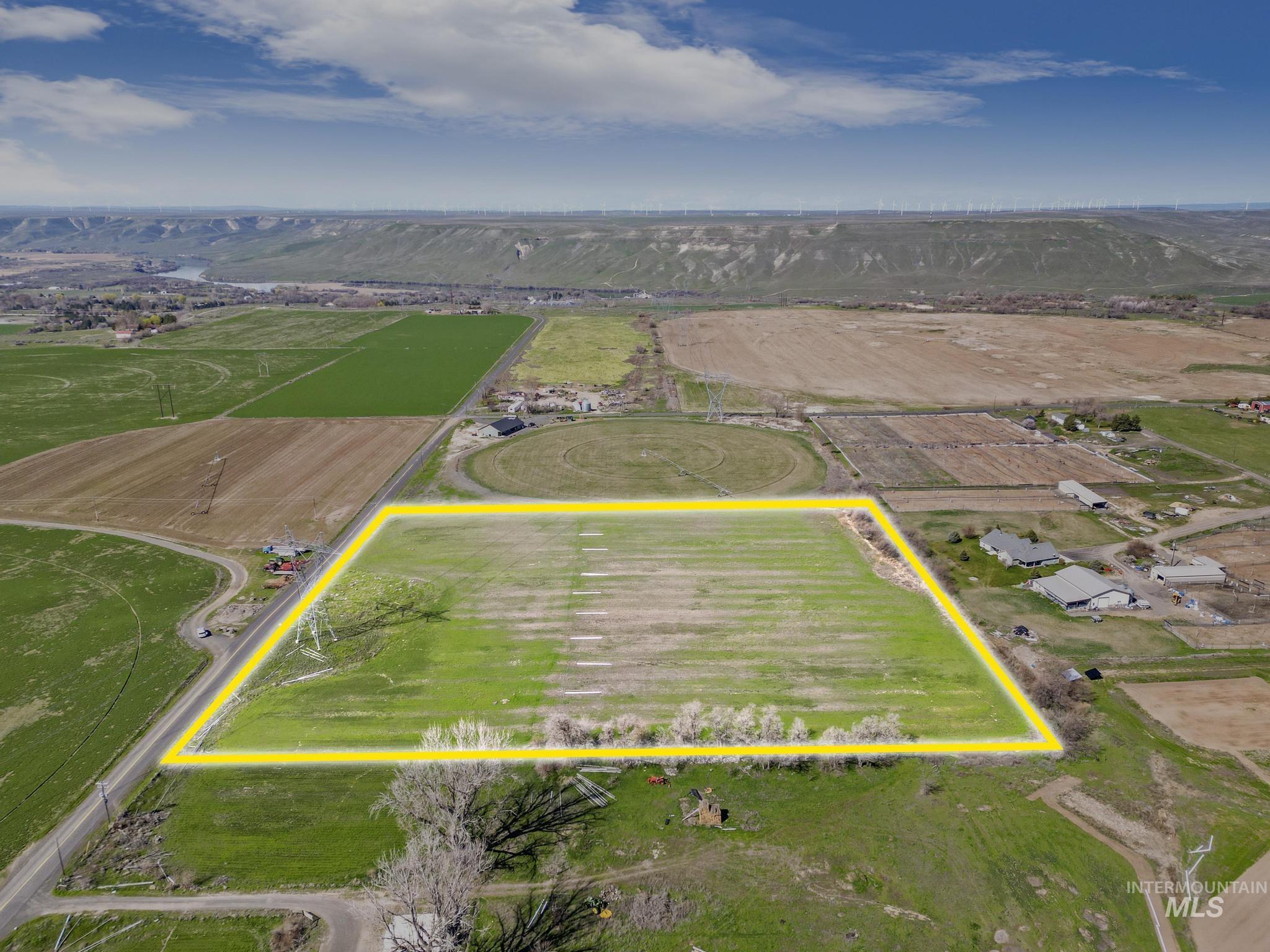 1062 E 2500 S., Hagerman, Idaho 83332, Land For Sale, Price $299,900,MLS 98974138