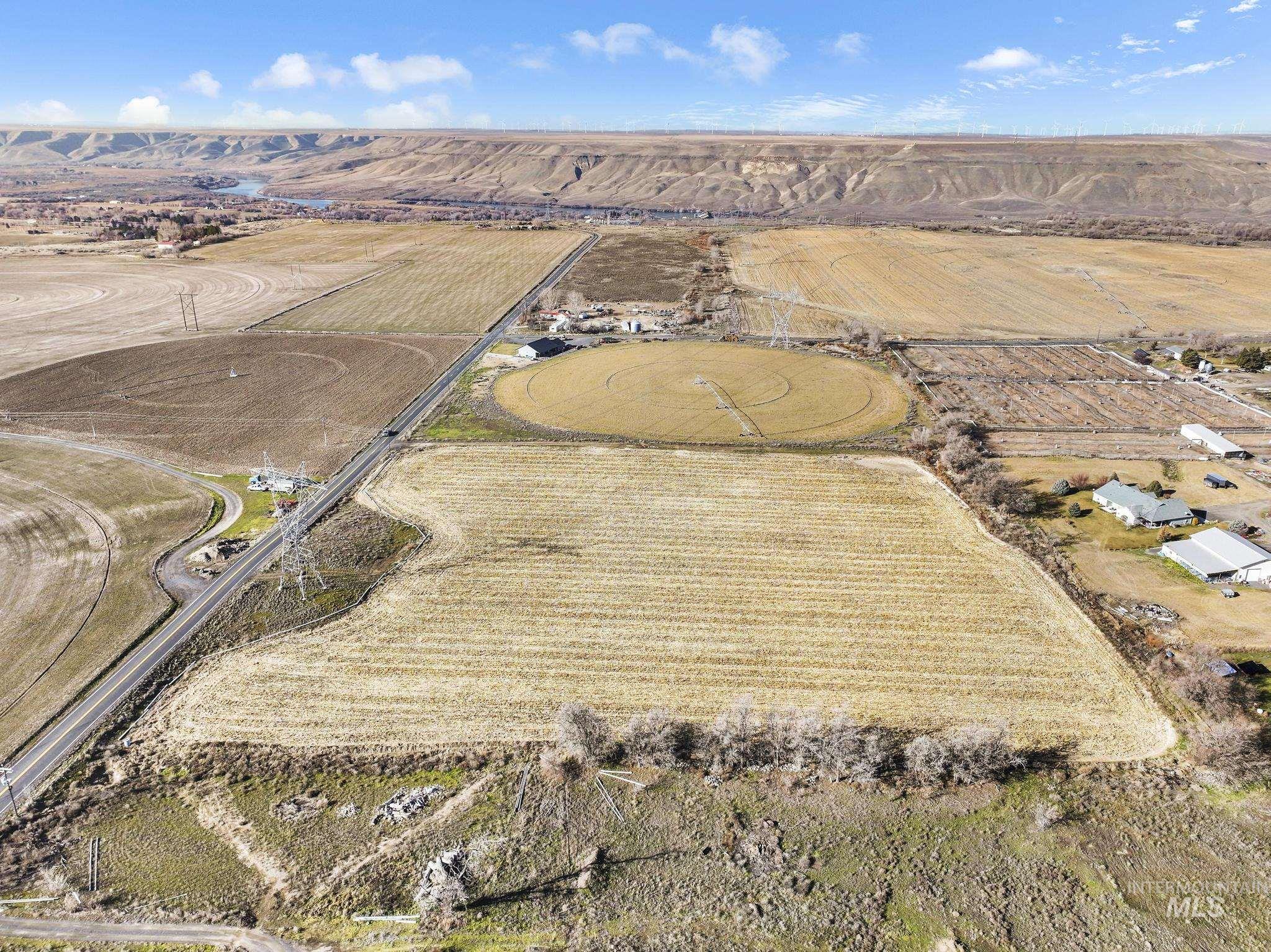 1062 E 2500 S., Hagerman, Idaho 83332, Land For Sale, Price $355,000,MLS 98974138