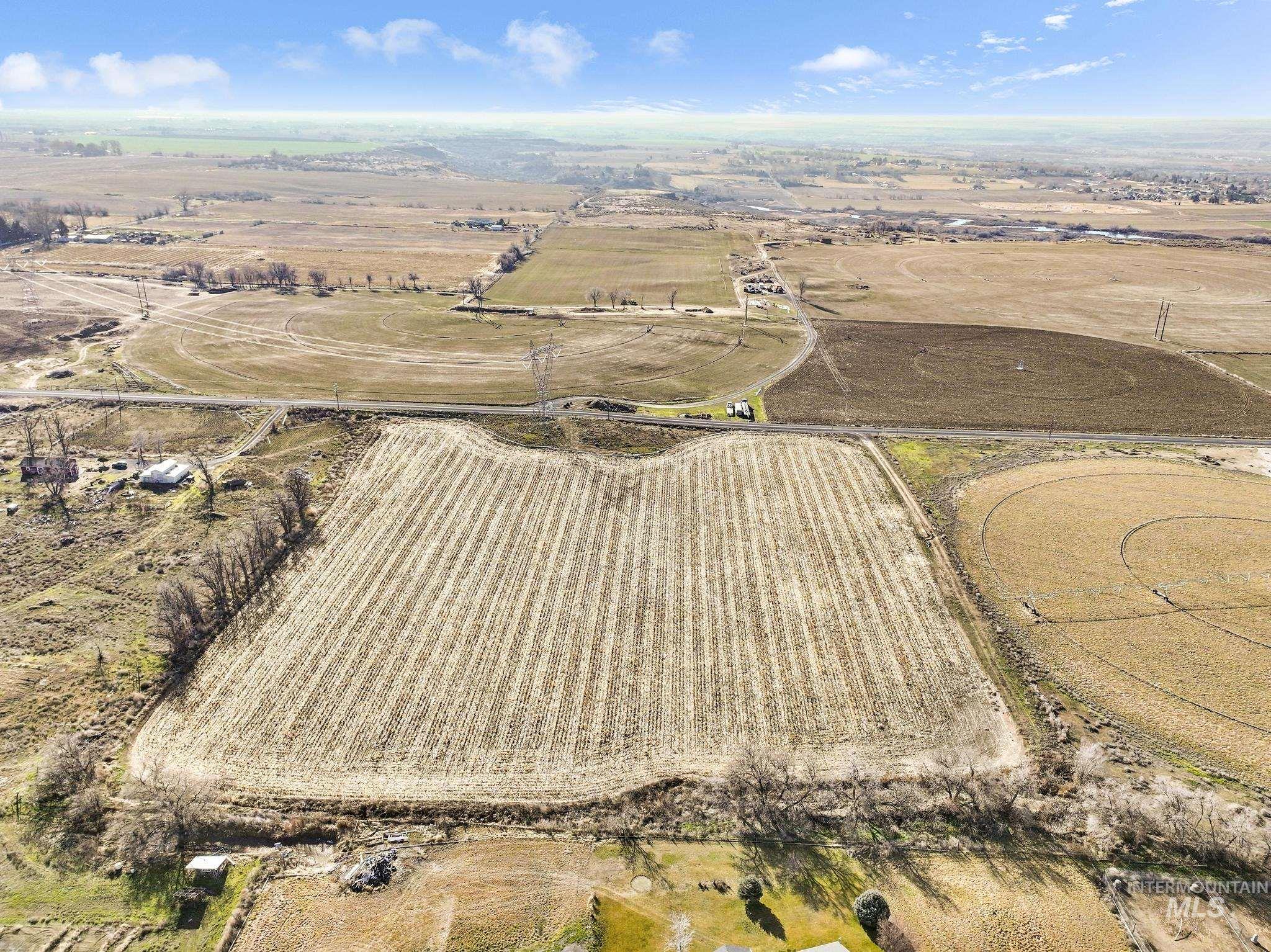 1062 E 2500 S., Hagerman, Idaho 83332, Land For Sale, Price $355,000,MLS 98974138