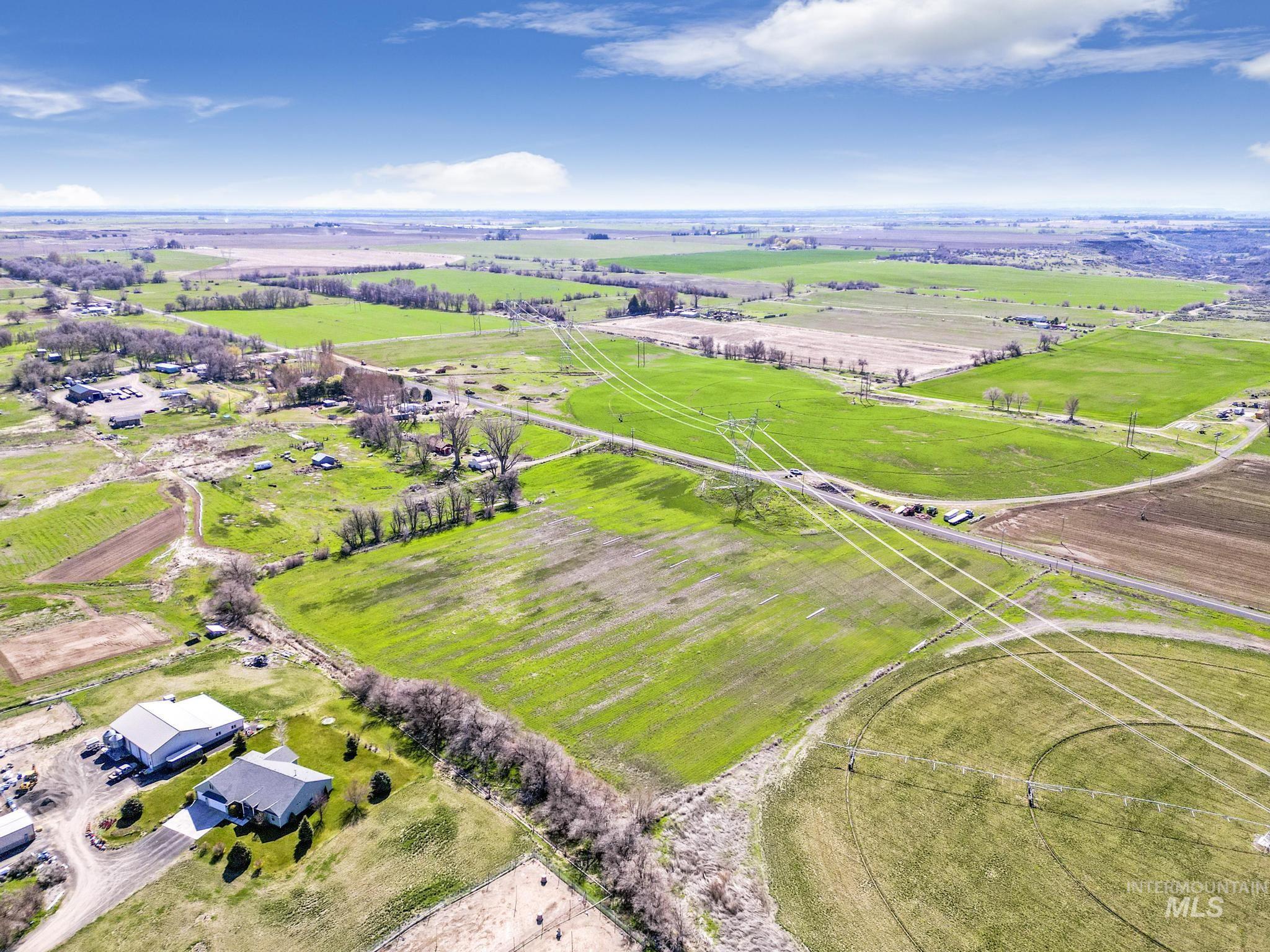 1062 E 2500 S., Hagerman, Idaho 83332, Land For Sale, Price $299,900,MLS 98974138