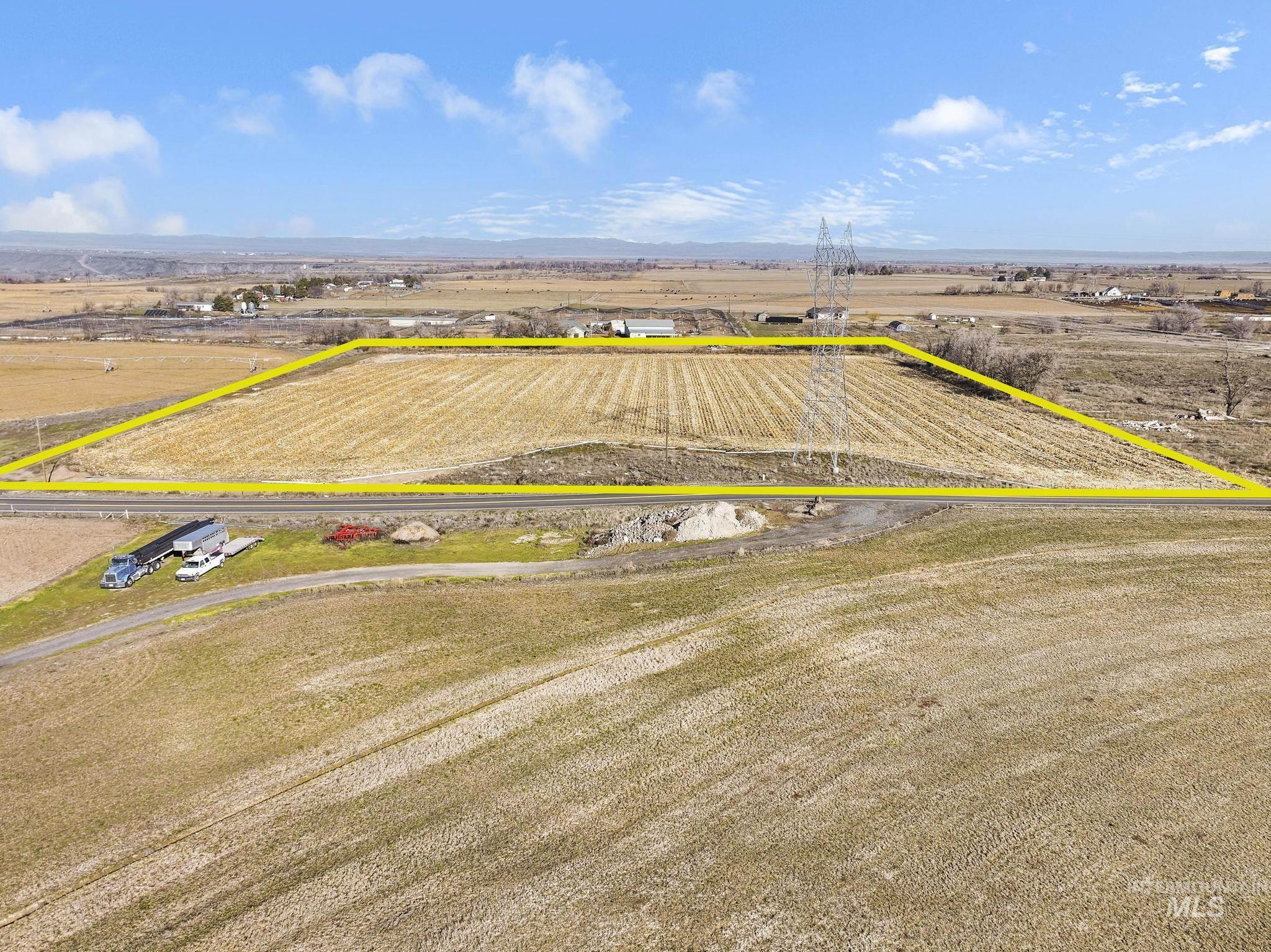 1062 E 2500 S., Hagerman, Idaho 83332, Land For Sale, Price $355,000,MLS 98974138