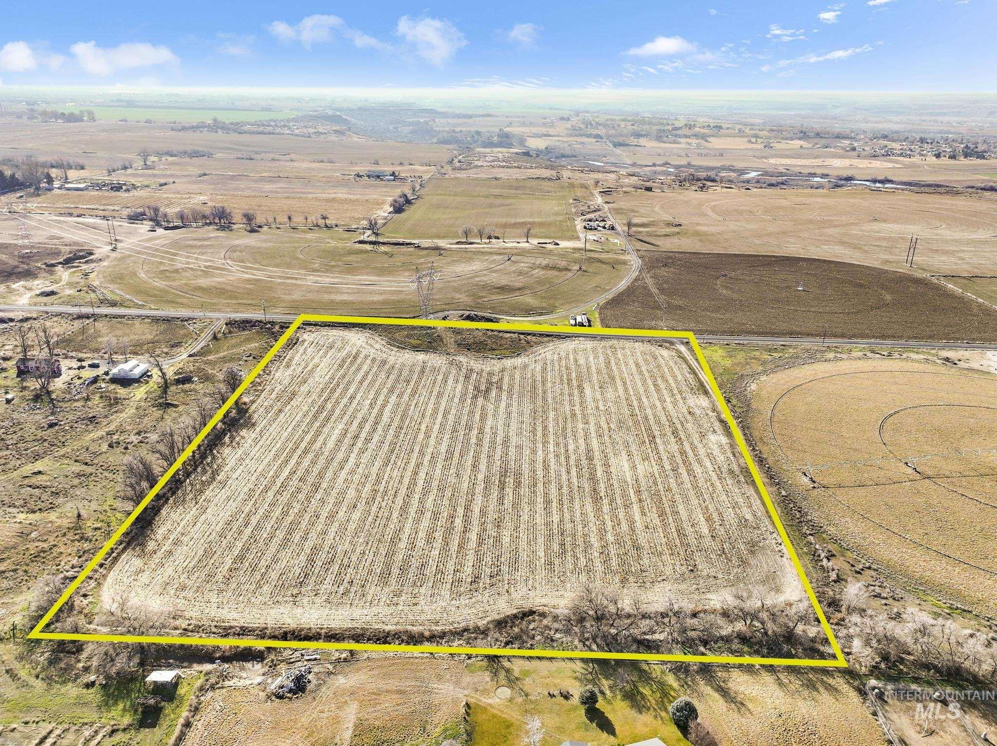 1062 E 2500 S., Hagerman, Idaho 83332, Land For Sale, Price $355,000,MLS 98974138