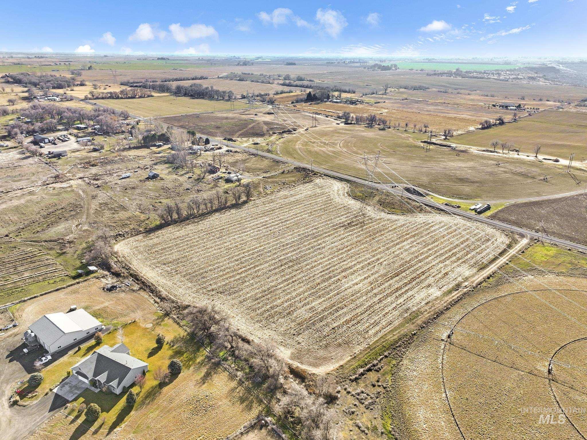 1062 E 2500 S., Hagerman, Idaho 83332, Land For Sale, Price $355,000,MLS 98974138