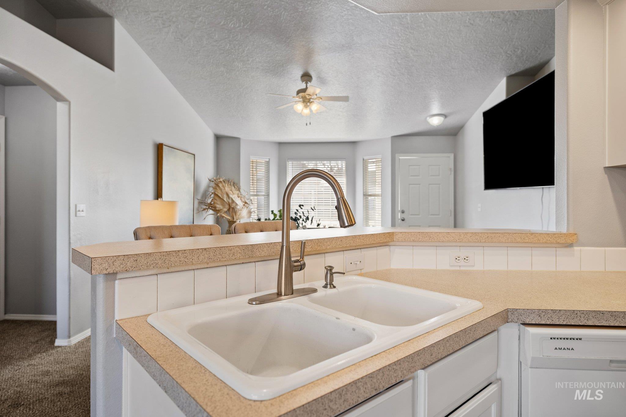 14250 Blue Ridge St, Caldwell, Idaho 83607, 3 Bedrooms, 2 Bathrooms, Residential For Sale, Price $335,000,MLS 98974139