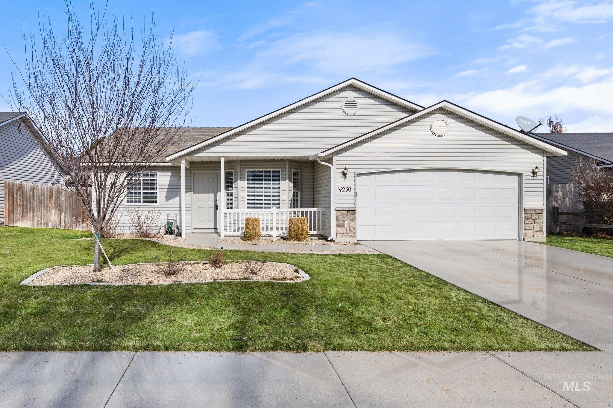 14250 Blue Ridge St, Caldwell, Idaho 83607, 3 Bedrooms, 2 Bathrooms, Residential For Sale, Price $335,000,MLS 98974139
